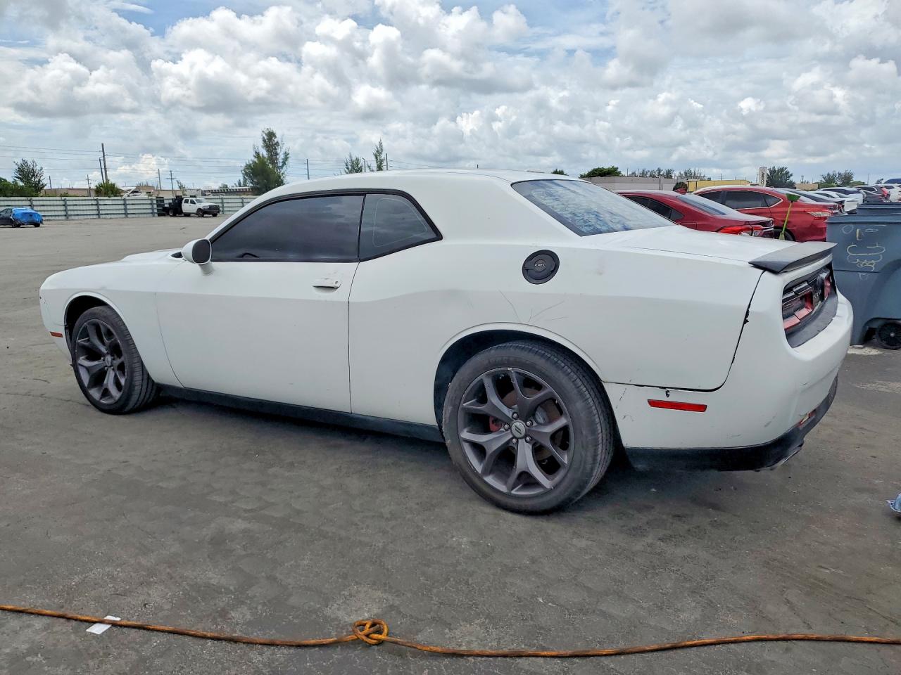 2015 Dodge Challenger Sxt White vin: 2C3CDZAG0FH868879