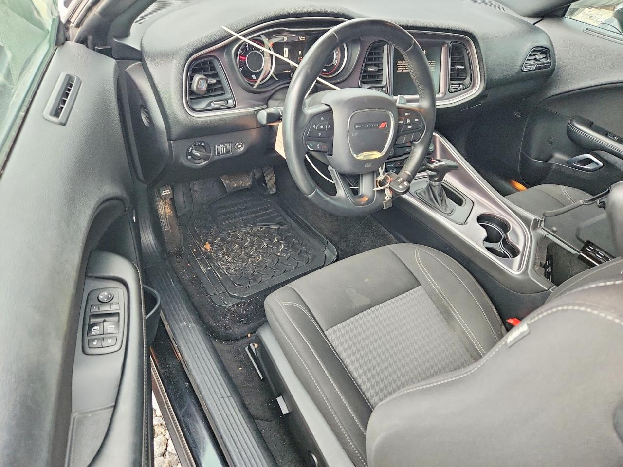 2015 Dodge Challenger Sxt Black vin: 2C3CDZAG1FH700863