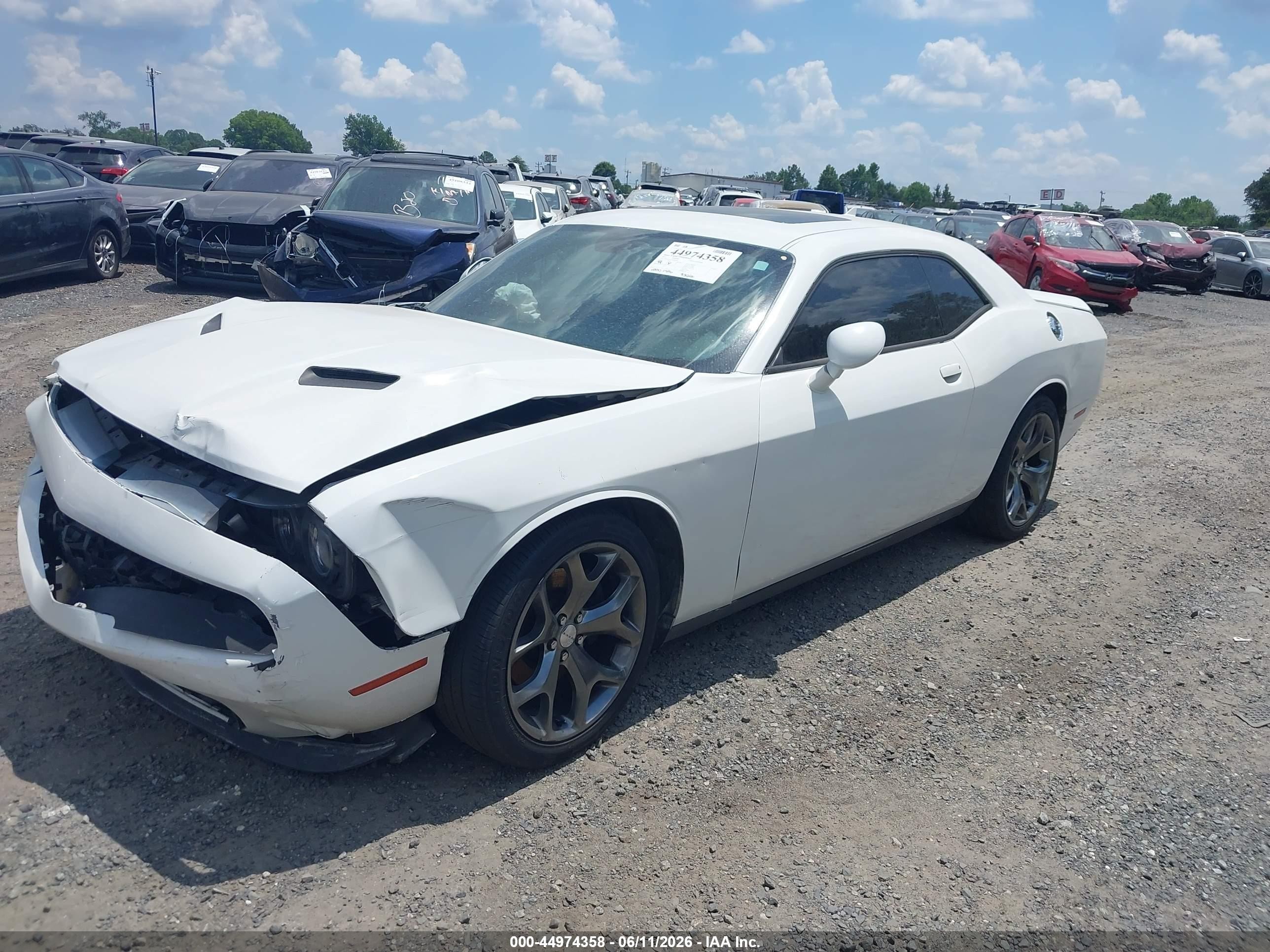 2015 Dodge Challenger Sxt White vin: 2C3CDZAG1FH702063