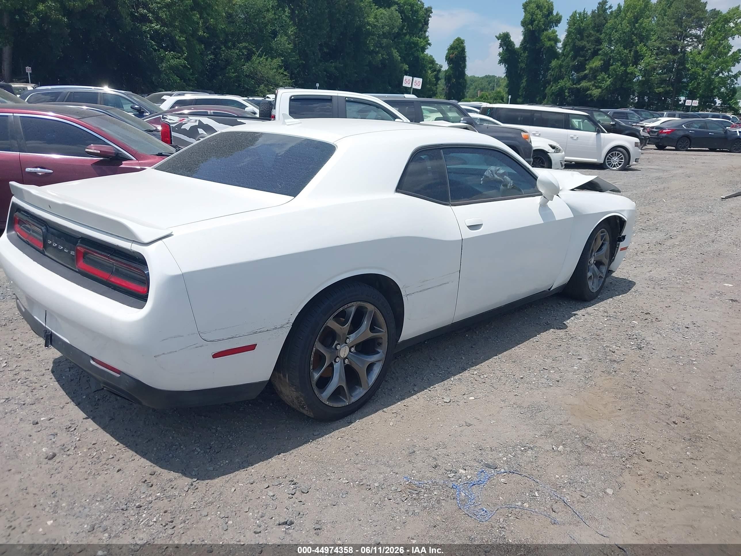 2015 Dodge Challenger Sxt White vin: 2C3CDZAG1FH702063