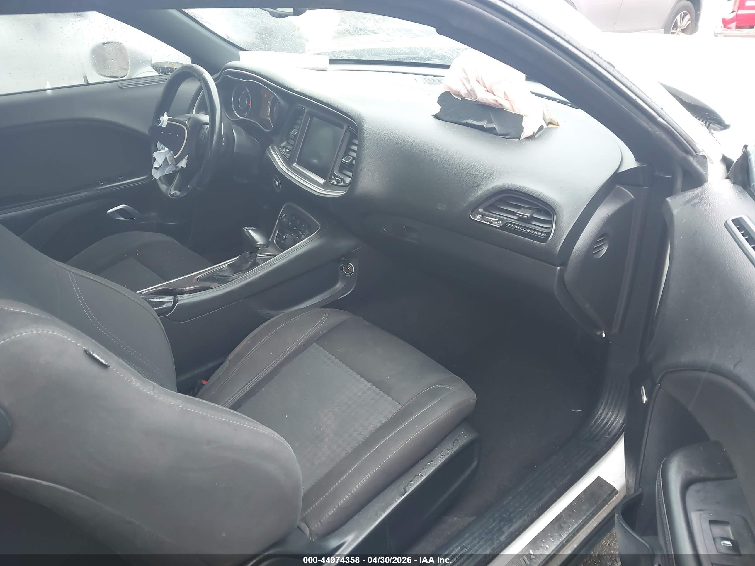 2015 Dodge Challenger Sxt White vin: 2C3CDZAG1FH702063
