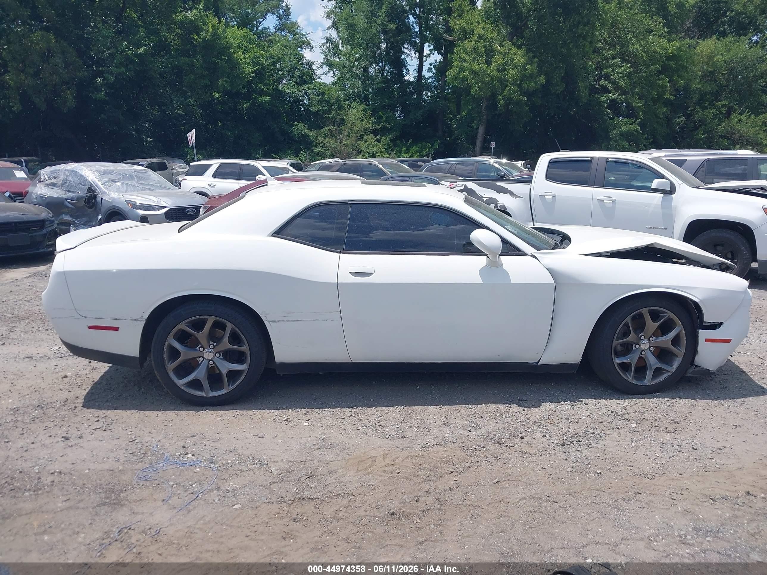 2015 Dodge Challenger Sxt White vin: 2C3CDZAG1FH702063