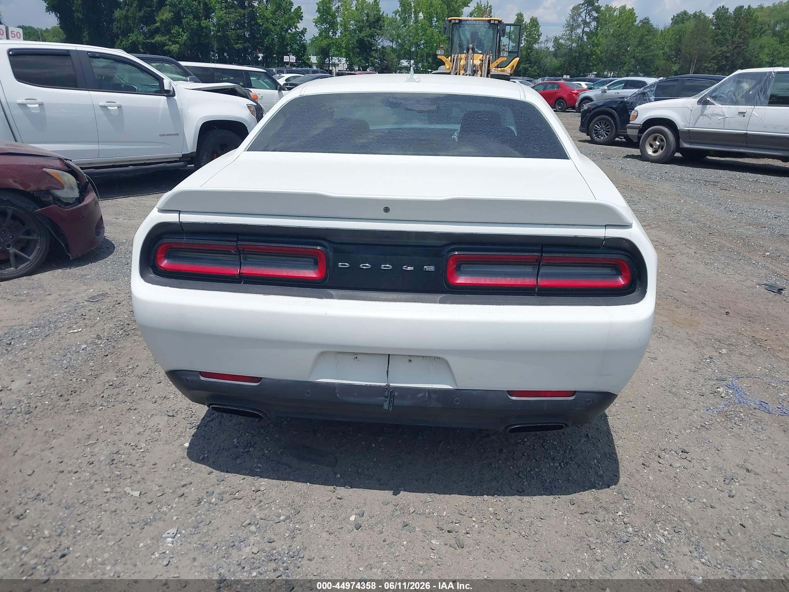 2015 Dodge Challenger Sxt White vin: 2C3CDZAG1FH702063