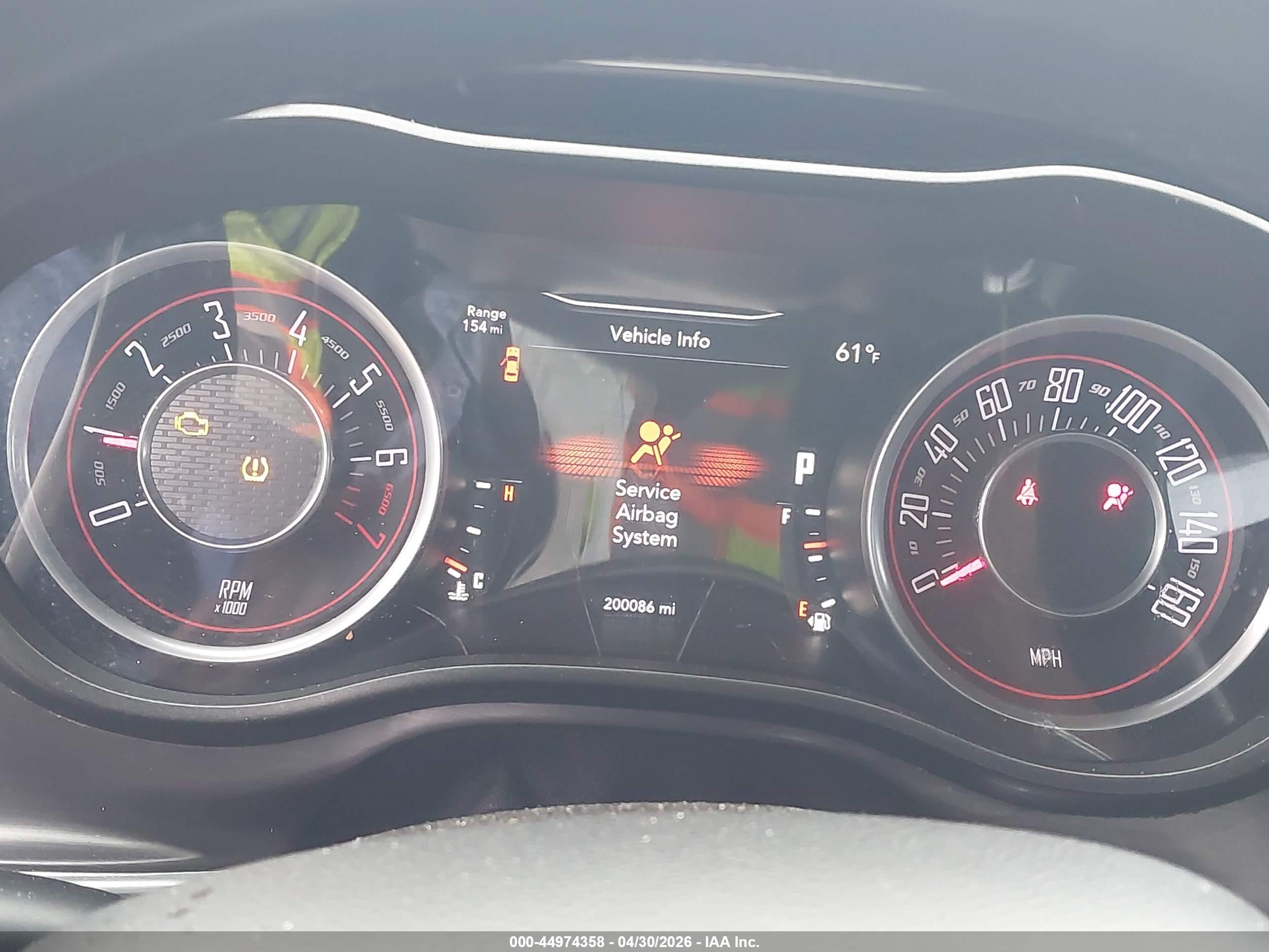 2015 Dodge Challenger Sxt White vin: 2C3CDZAG1FH702063