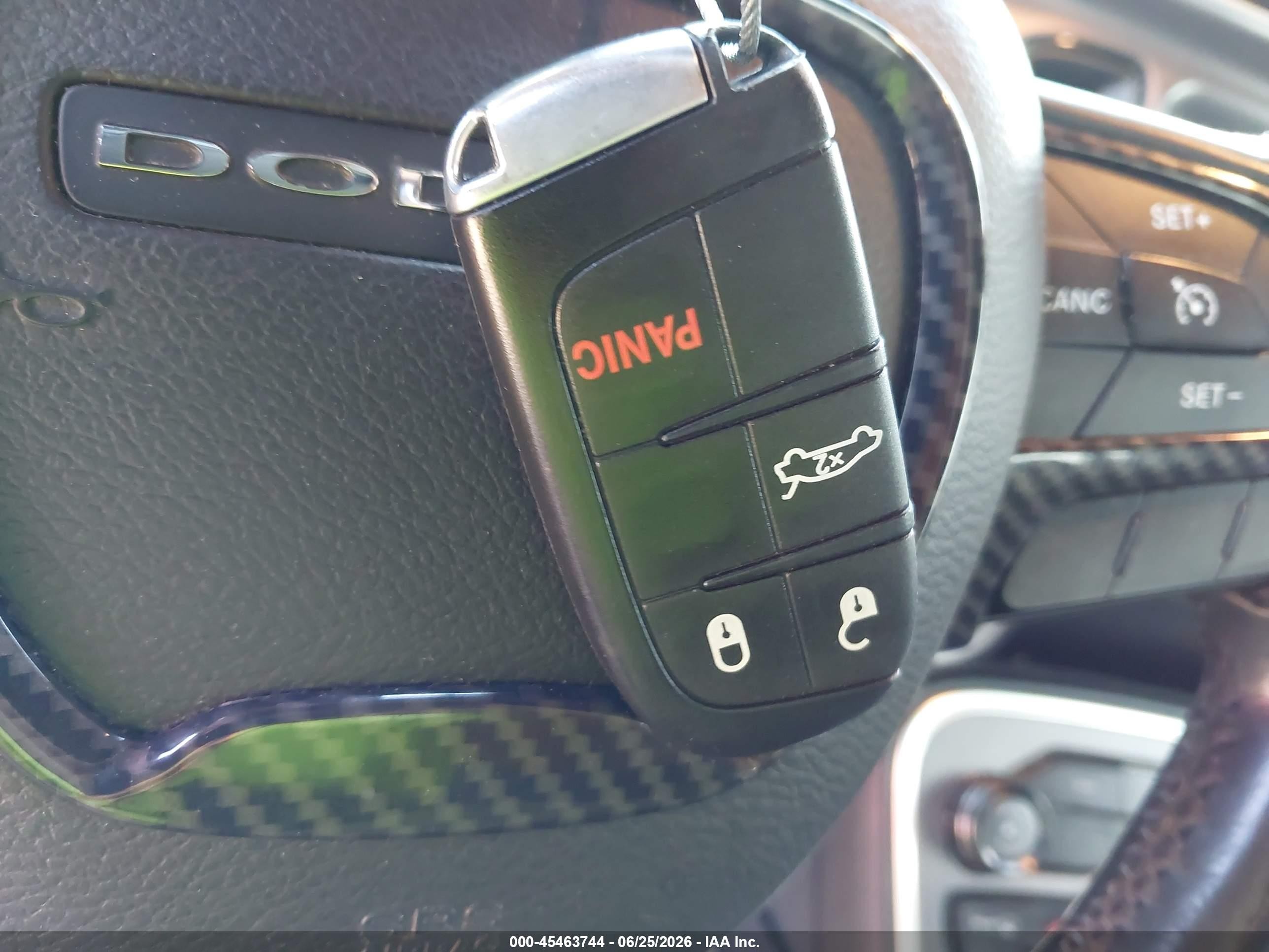 2015 Dodge Challenger Sxt Серый vin: 2C3CDZAG1FH723608