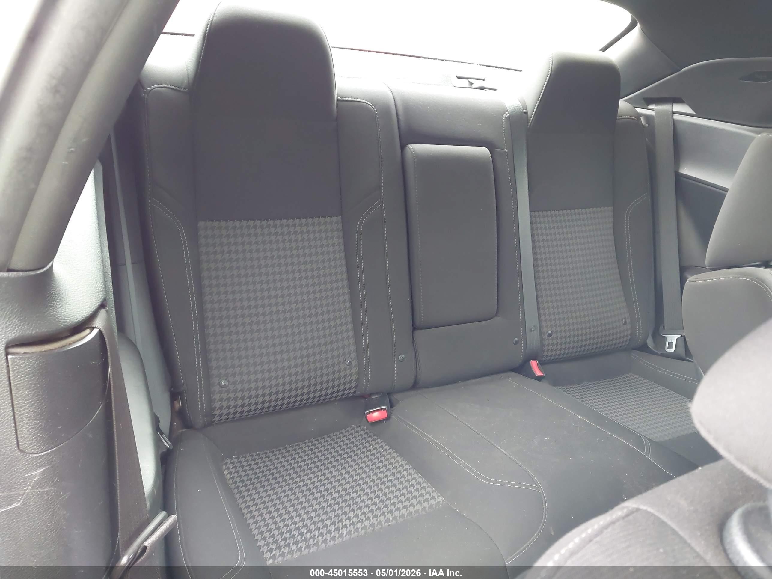 2015 Dodge Challenger Sxt Red vin: 2C3CDZAG1FH728095