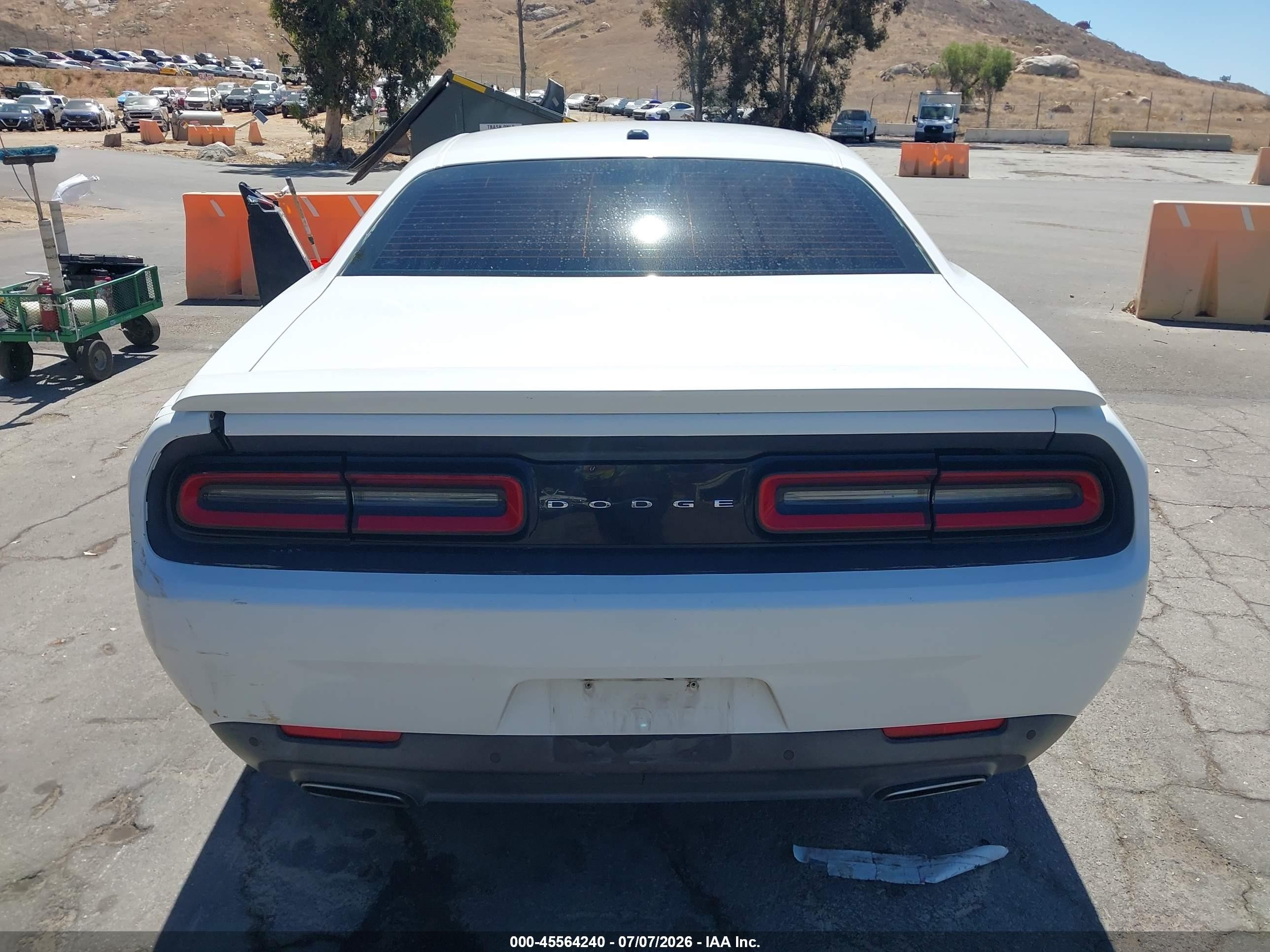 2015 Dodge Challenger Sxt White vin: 2C3CDZAG1FH733734
