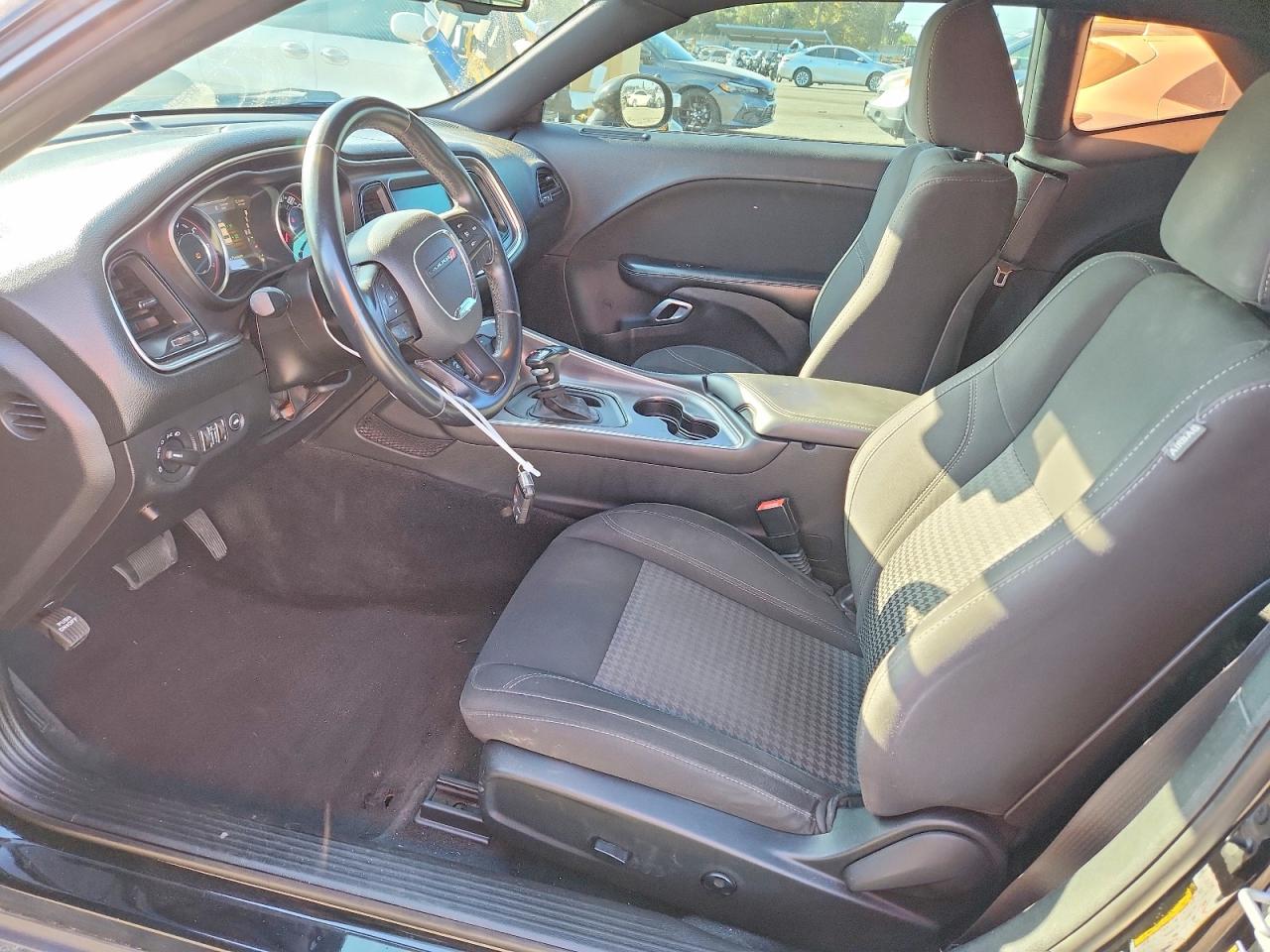 2015 Dodge Challenger Sxt Black vin: 2C3CDZAG1FH798096