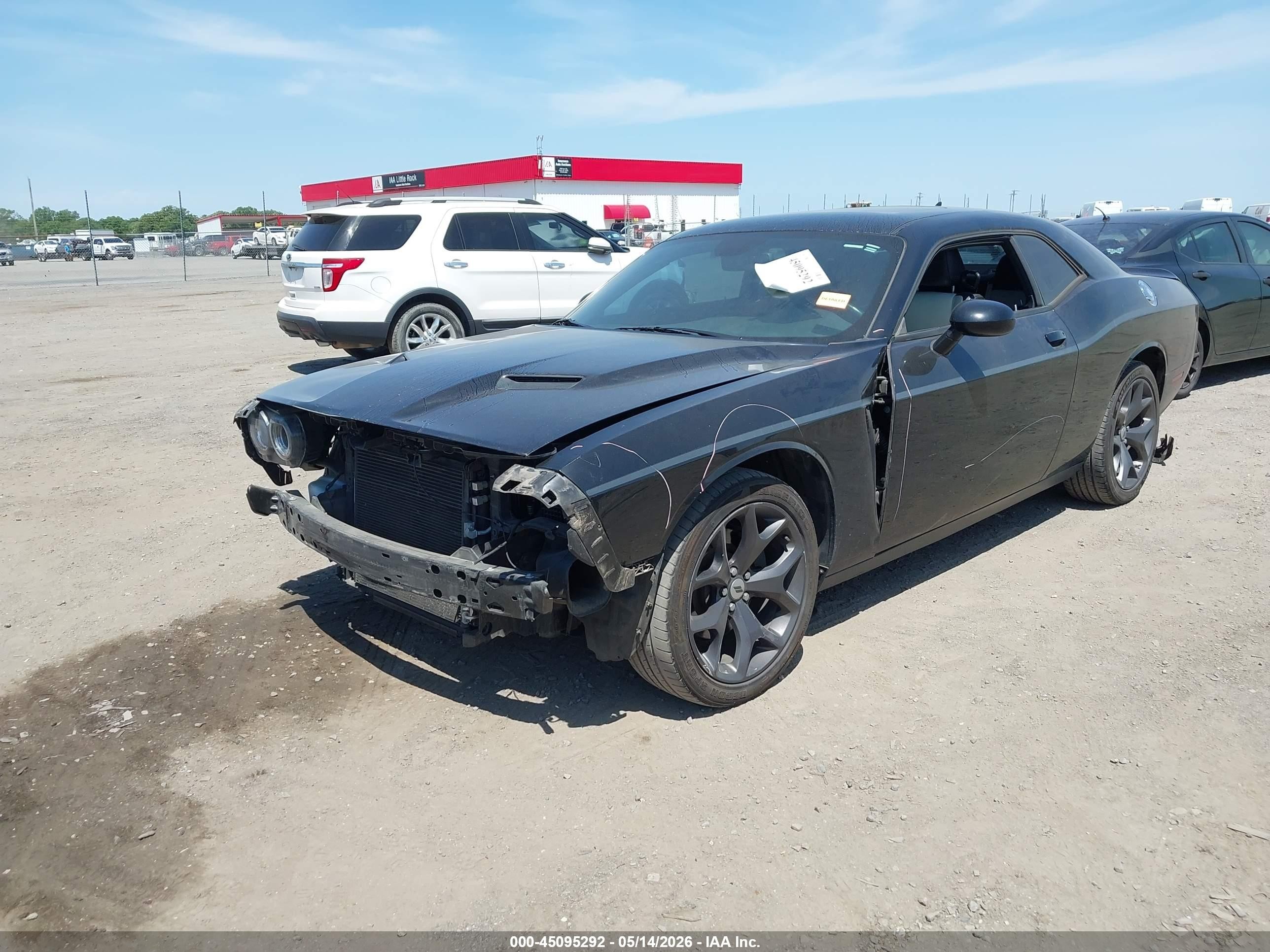 2018 Dodge Challenger Sxt Plus Black vin: 2C3CDZAG1JH131909