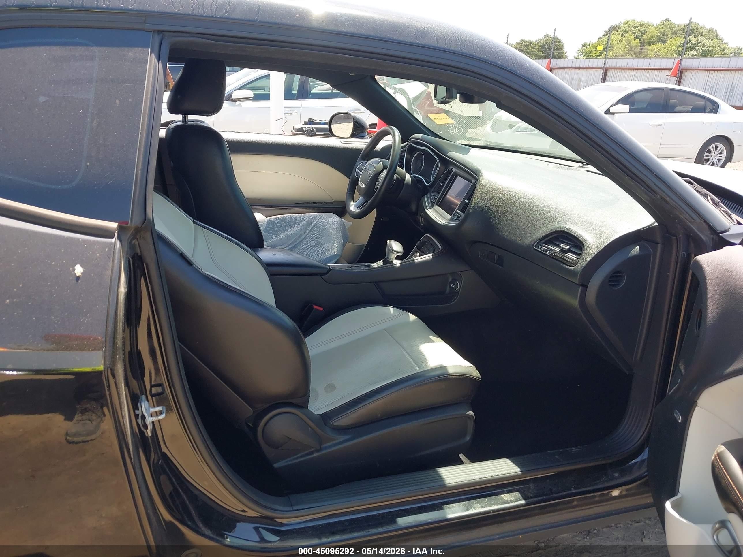 2018 Dodge Challenger Sxt Plus Black vin: 2C3CDZAG1JH131909