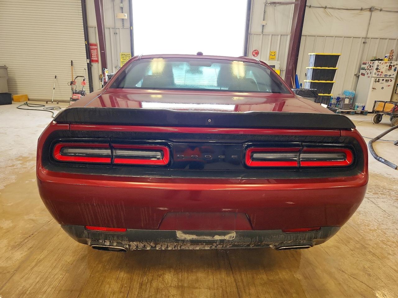 2021 Dodge Challenger Sxt Burgundy vin: 2C3CDZAG1MH560598