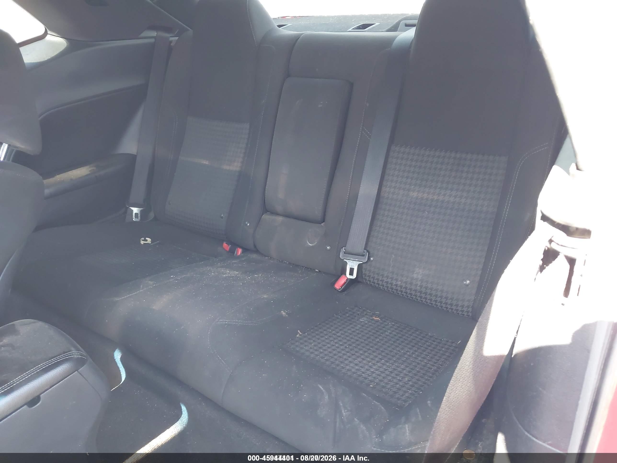 2015 Dodge Challenger Sxt Red vin: 2C3CDZAG2FH712066