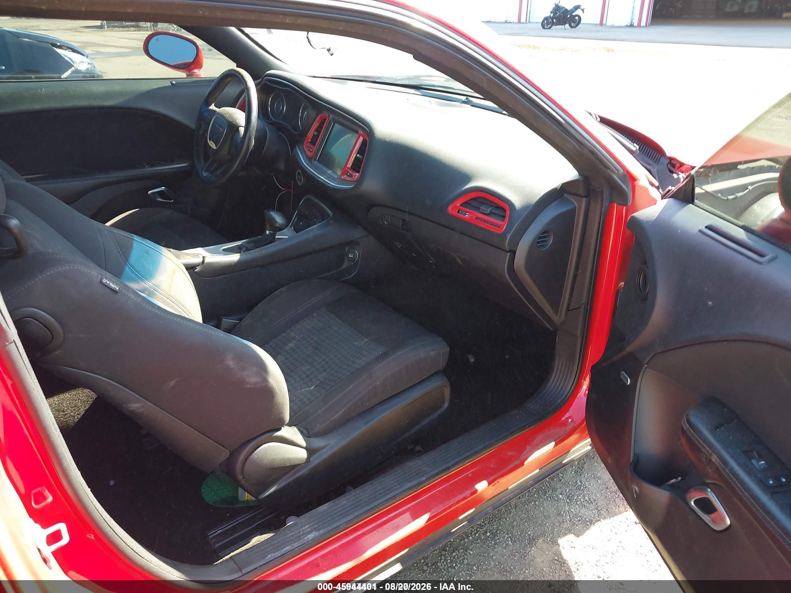 2015 Dodge Challenger Sxt Red vin: 2C3CDZAG2FH712066
