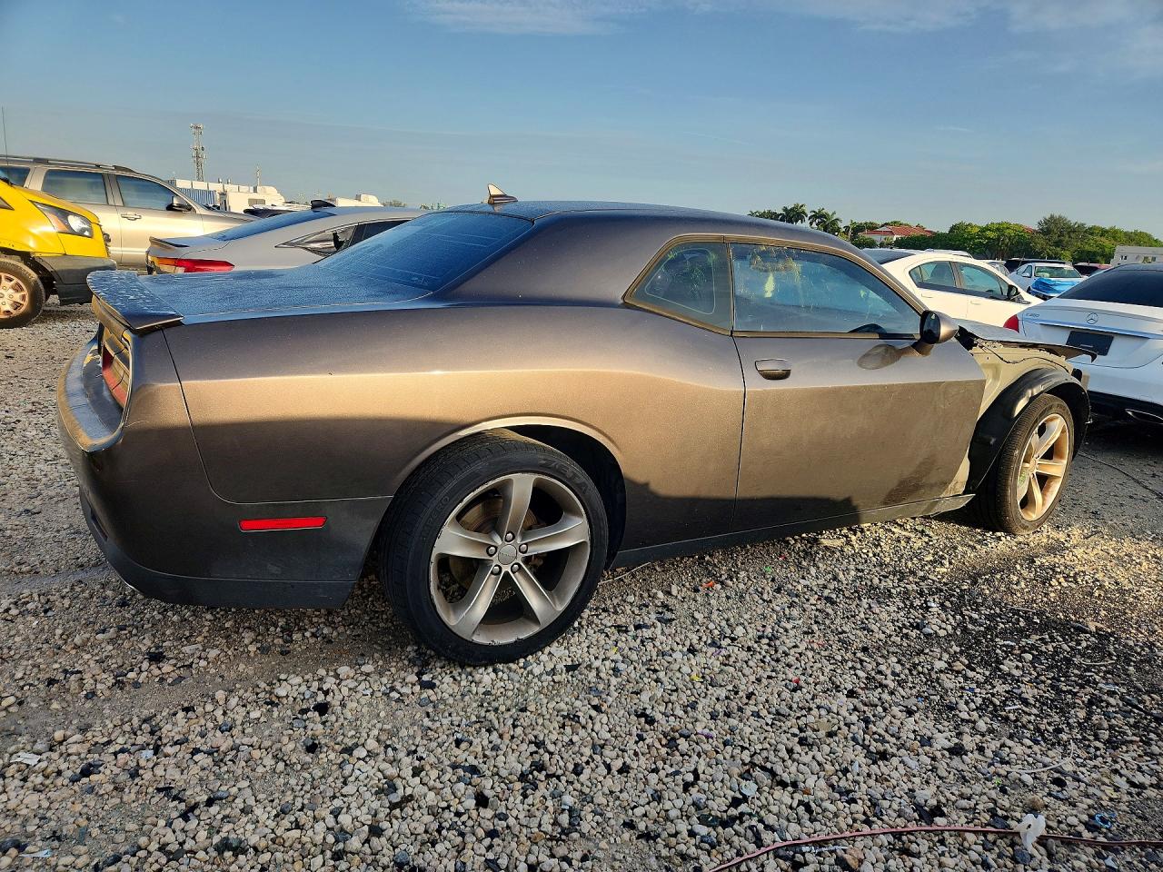 2015 Dodge Challenger Sxt Gray vin: 2C3CDZAG2FH724265