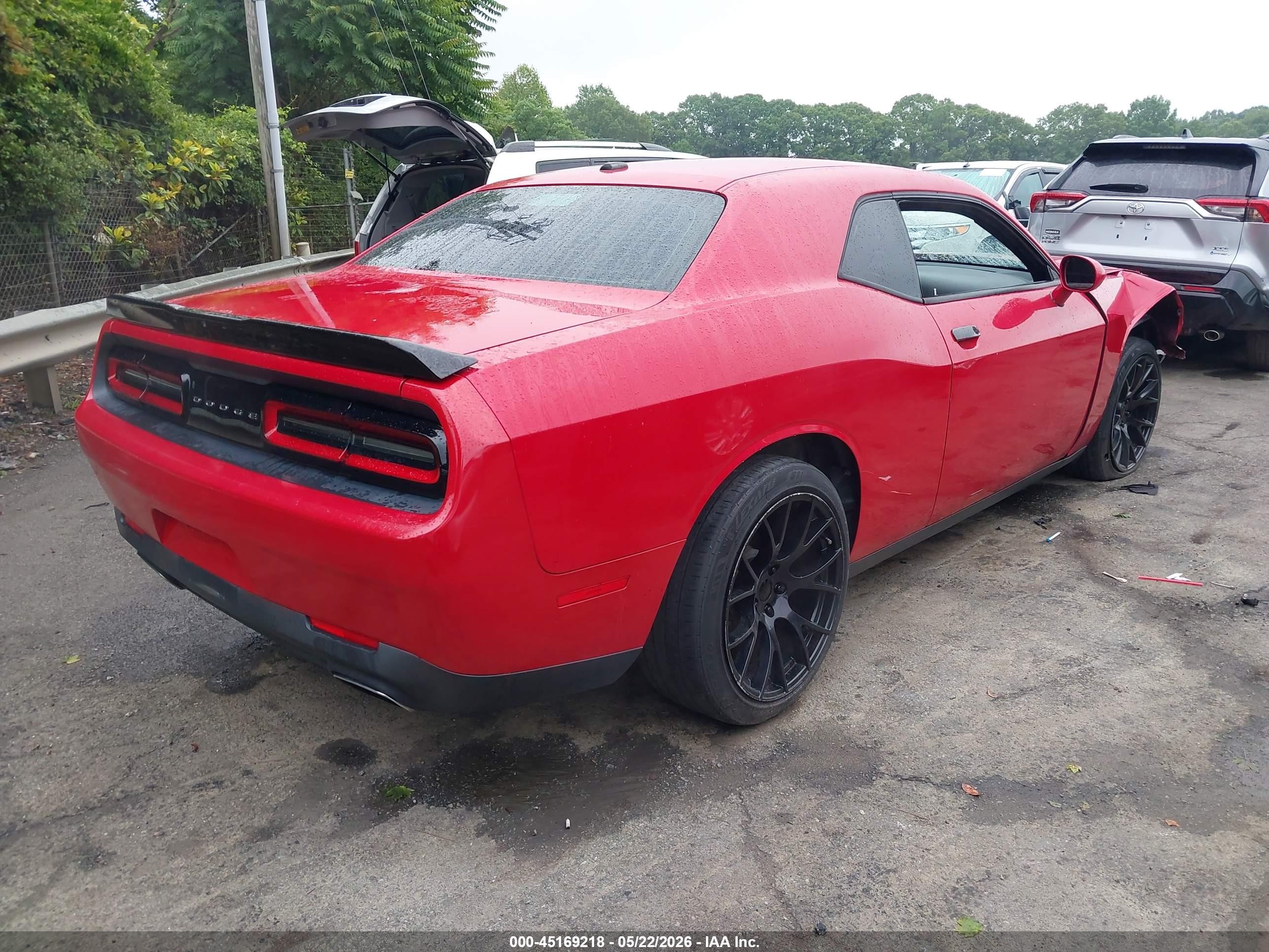 2015 Dodge Challenger Sxt Red vin: 2C3CDZAG2FH728168
