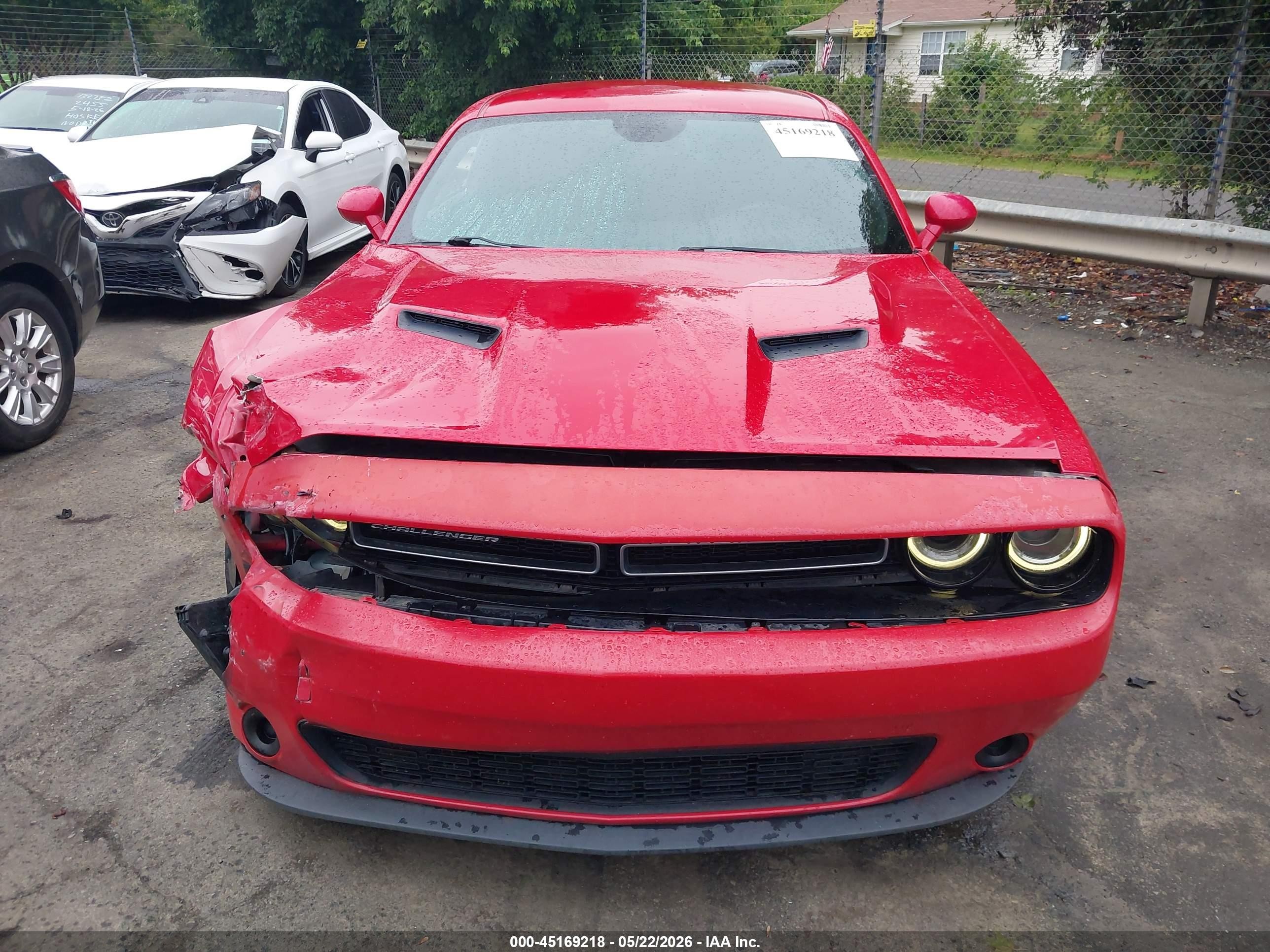 2015 Dodge Challenger Sxt Red vin: 2C3CDZAG2FH728168