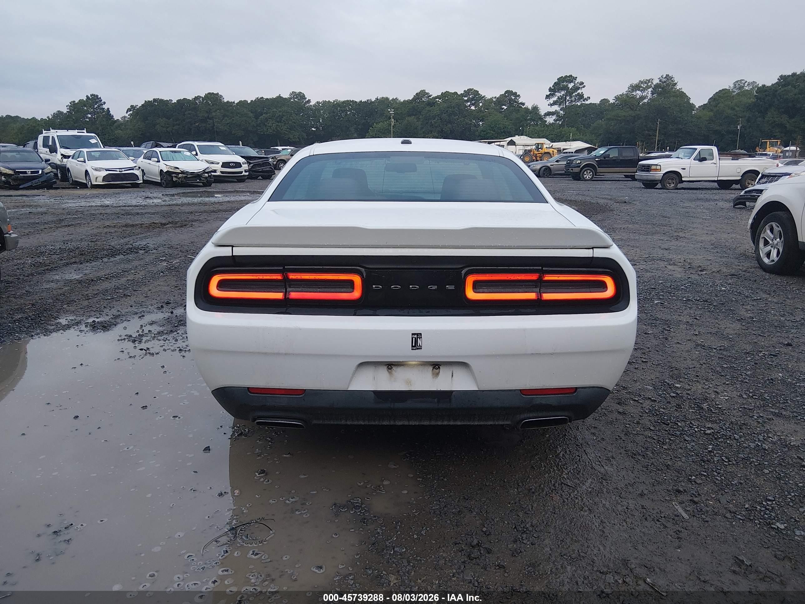 2015 Dodge Challenger Sxt White vin: 2C3CDZAG2FH793831
