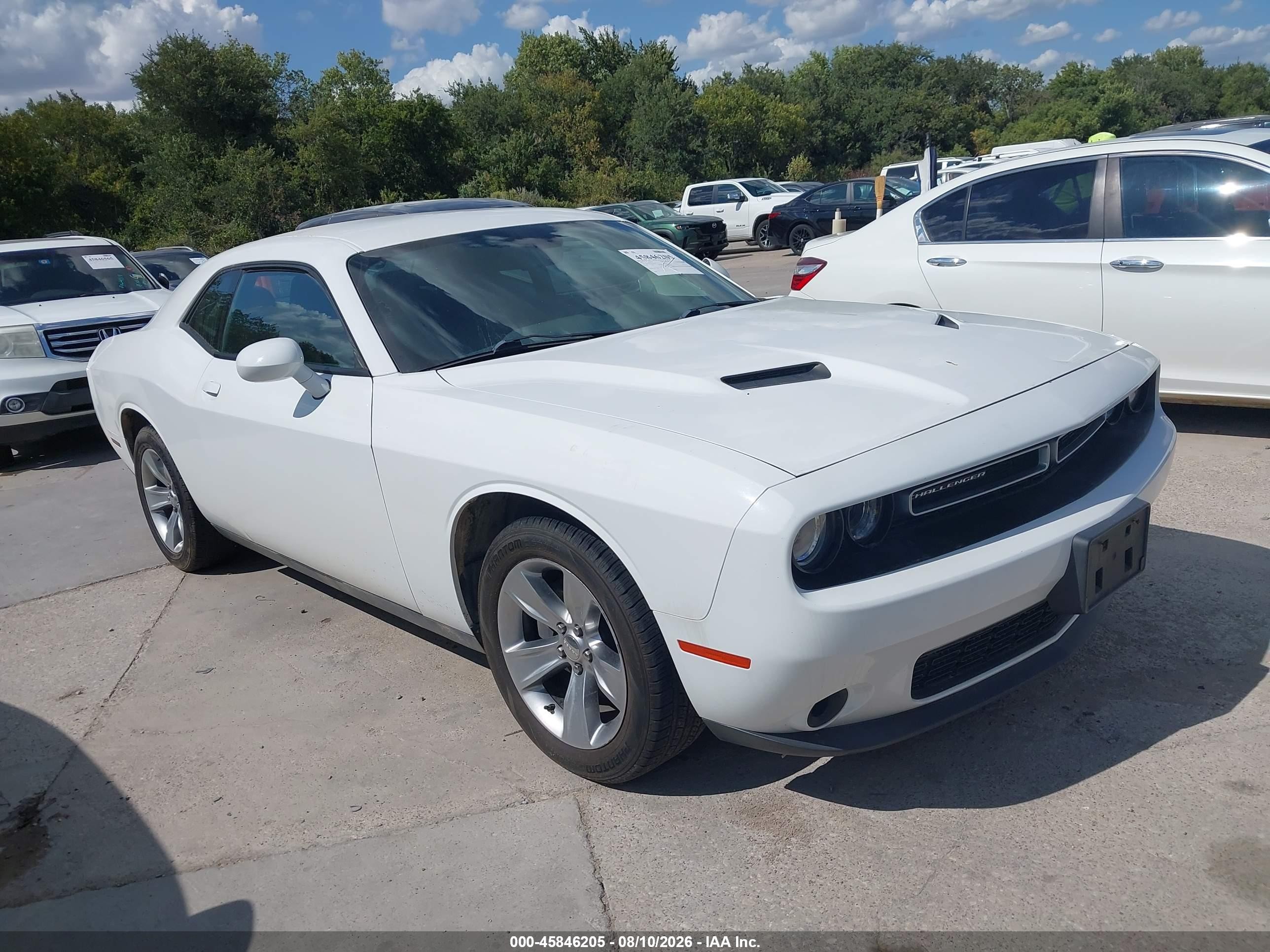 2015 Dodge Challenger Sxt White vin: 2C3CDZAG2FH839156