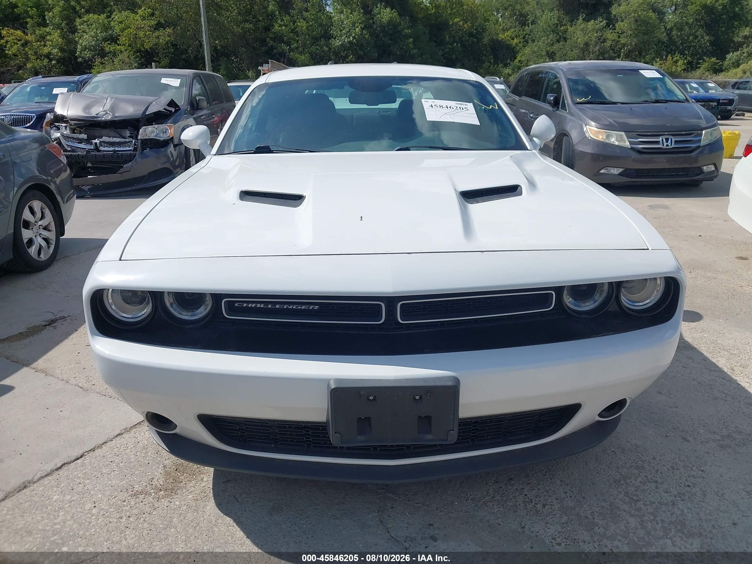2015 Dodge Challenger Sxt White vin: 2C3CDZAG2FH839156