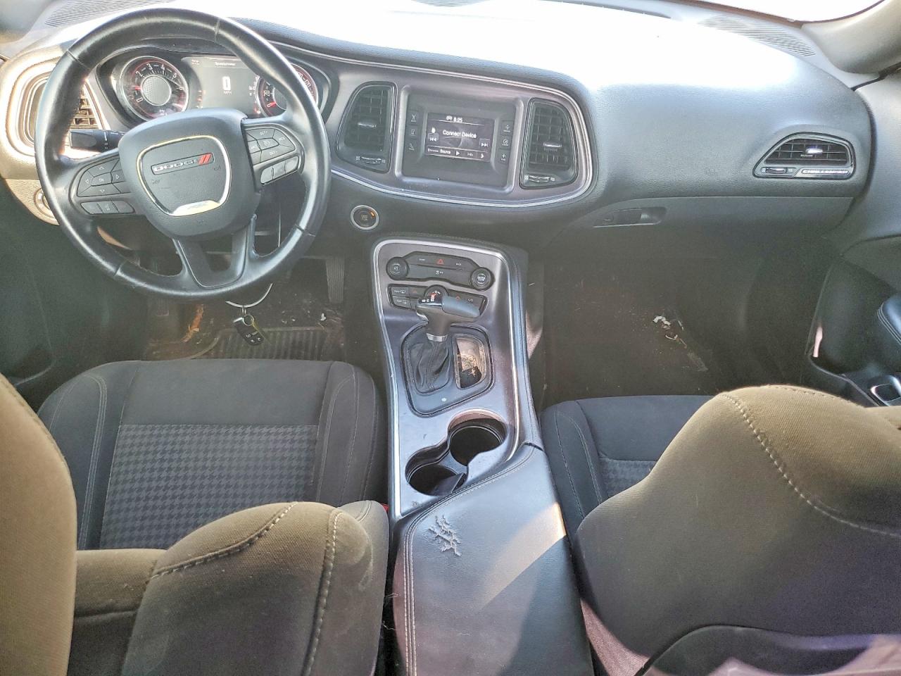 2015 Dodge Challenger Sxt White vin: 2C3CDZAG2FH912266