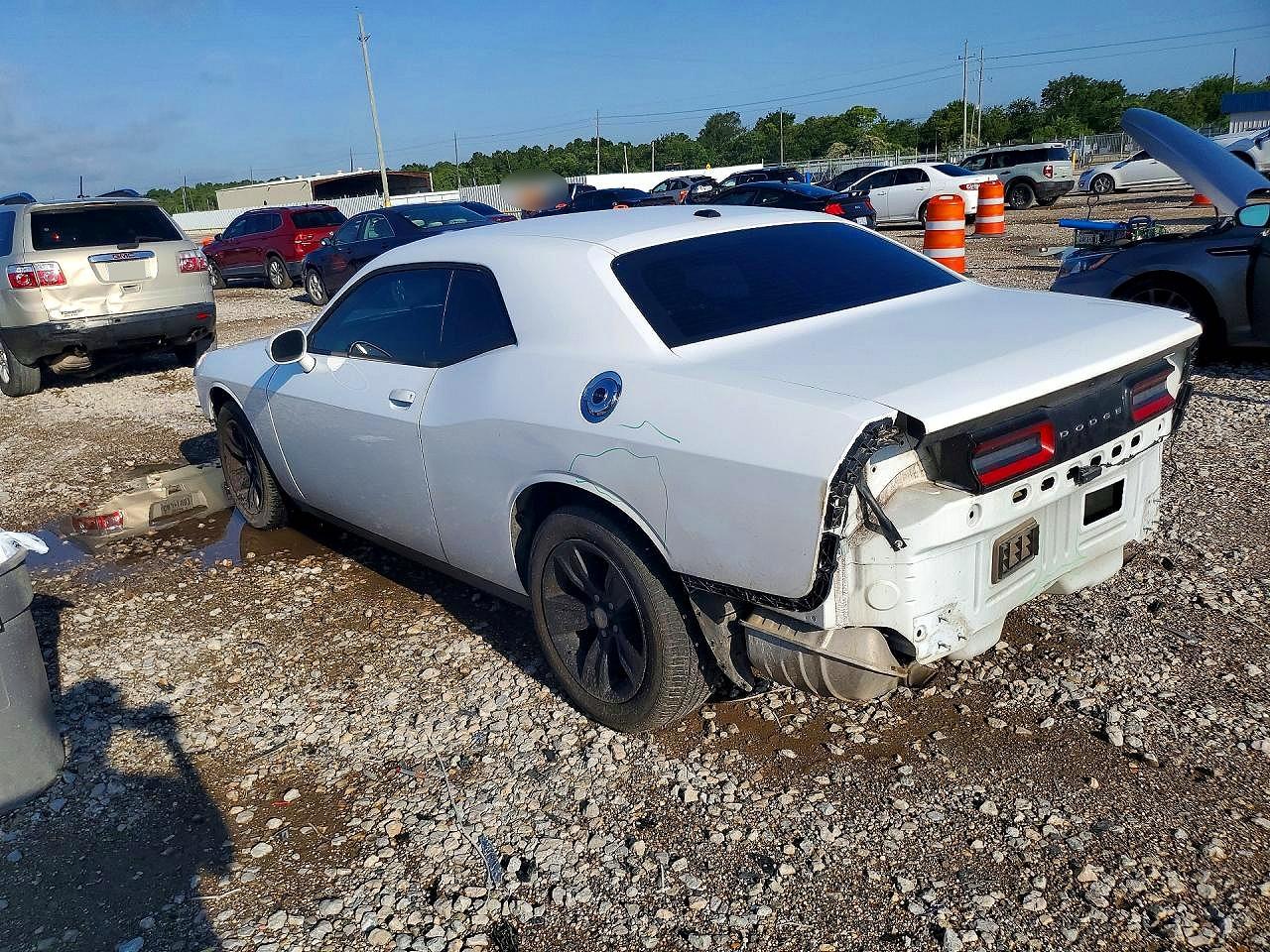 2015 Dodge Challenger Sxt White vin: 2C3CDZAG2FH912266