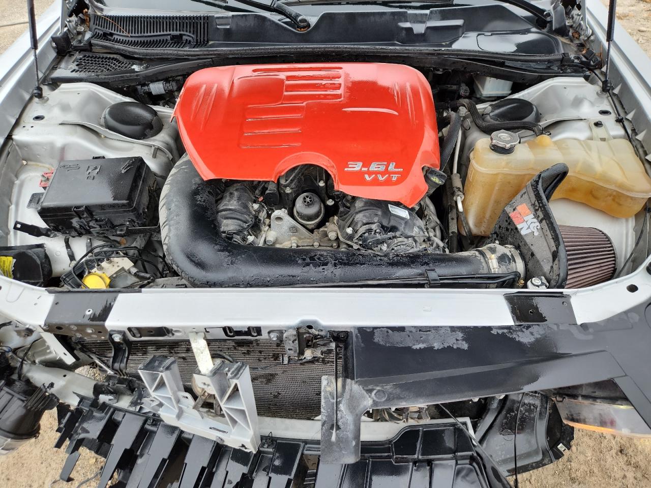 2019 Dodge Challenger Sxt Серебряный vin: 2C3CDZAG2KH679564 Damage: Air Intake Duct, Aftermarket, Acceptable