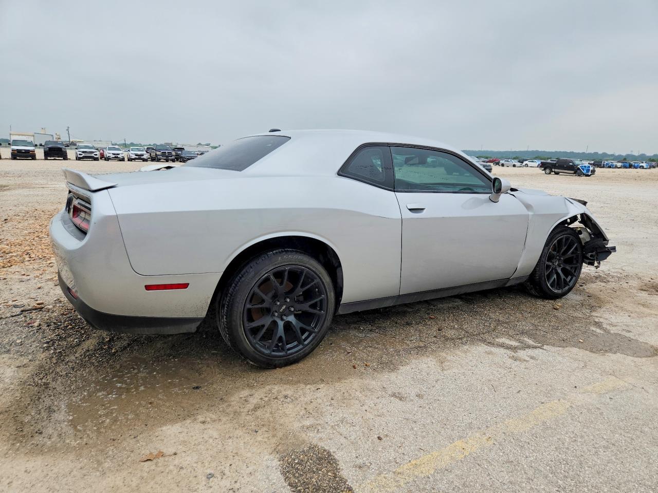 2019 Dodge Challenger Sxt Серебряный vin: 2C3CDZAG2KH679564