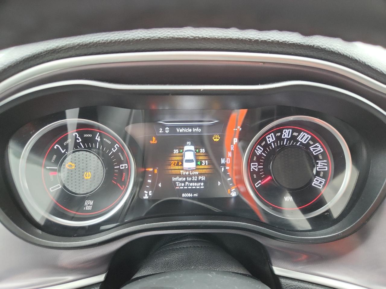 2019 Dodge Challenger Sxt Серебряный vin: 2C3CDZAG2KH679564 Damage: Warning Light - Engine, On, Unacceptable