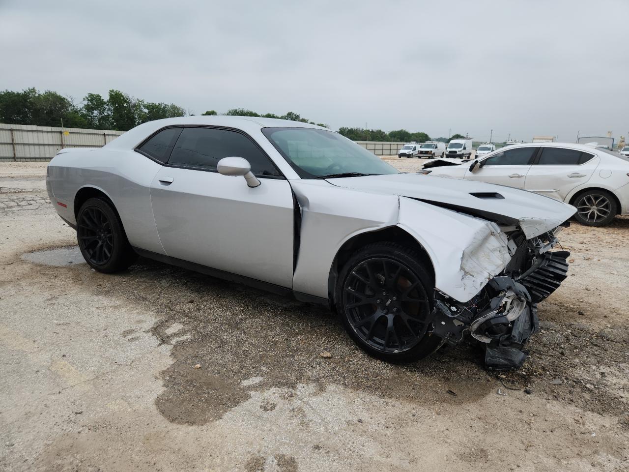 2019 Dodge Challenger Sxt Серебряный vin: 2C3CDZAG2KH679564 Damage: Right Front Fender, Severe Damage, Replacement Required