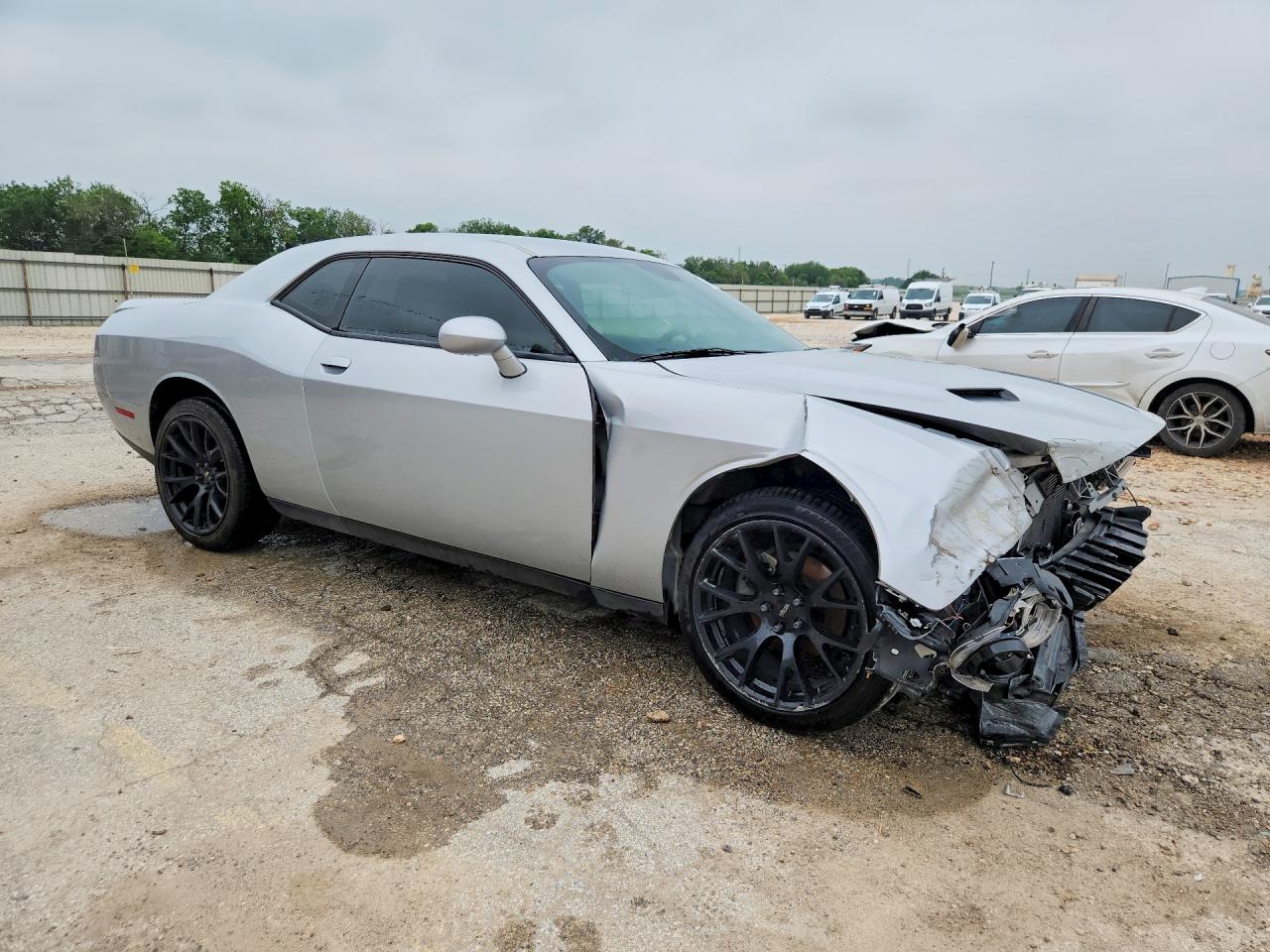 2019 Dodge Challenger Sxt Серебряный vin: 2C3CDZAG2KH679564