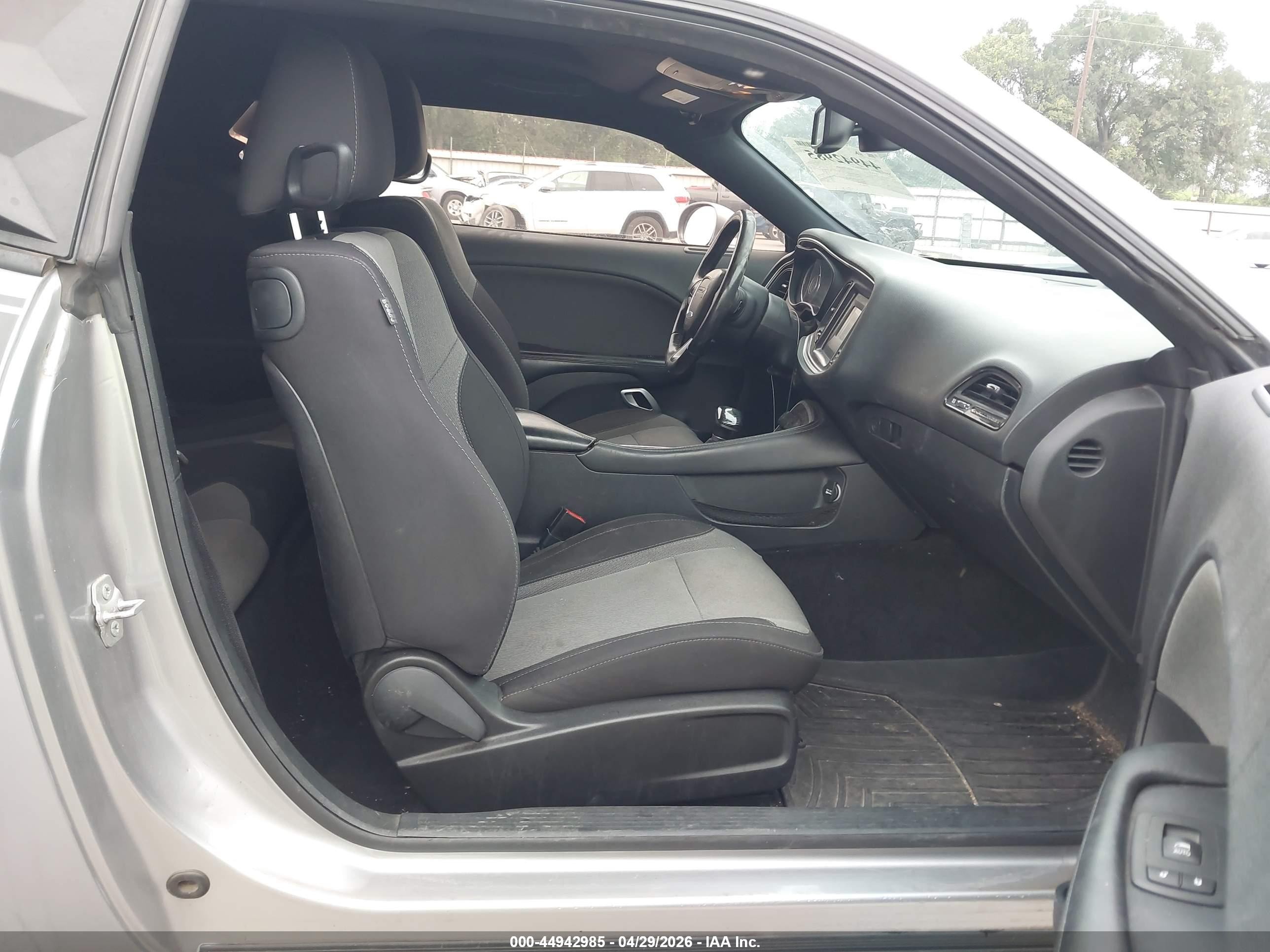 2015 Dodge Challenger Sxt Gray vin: 2C3CDZAG3FH702243