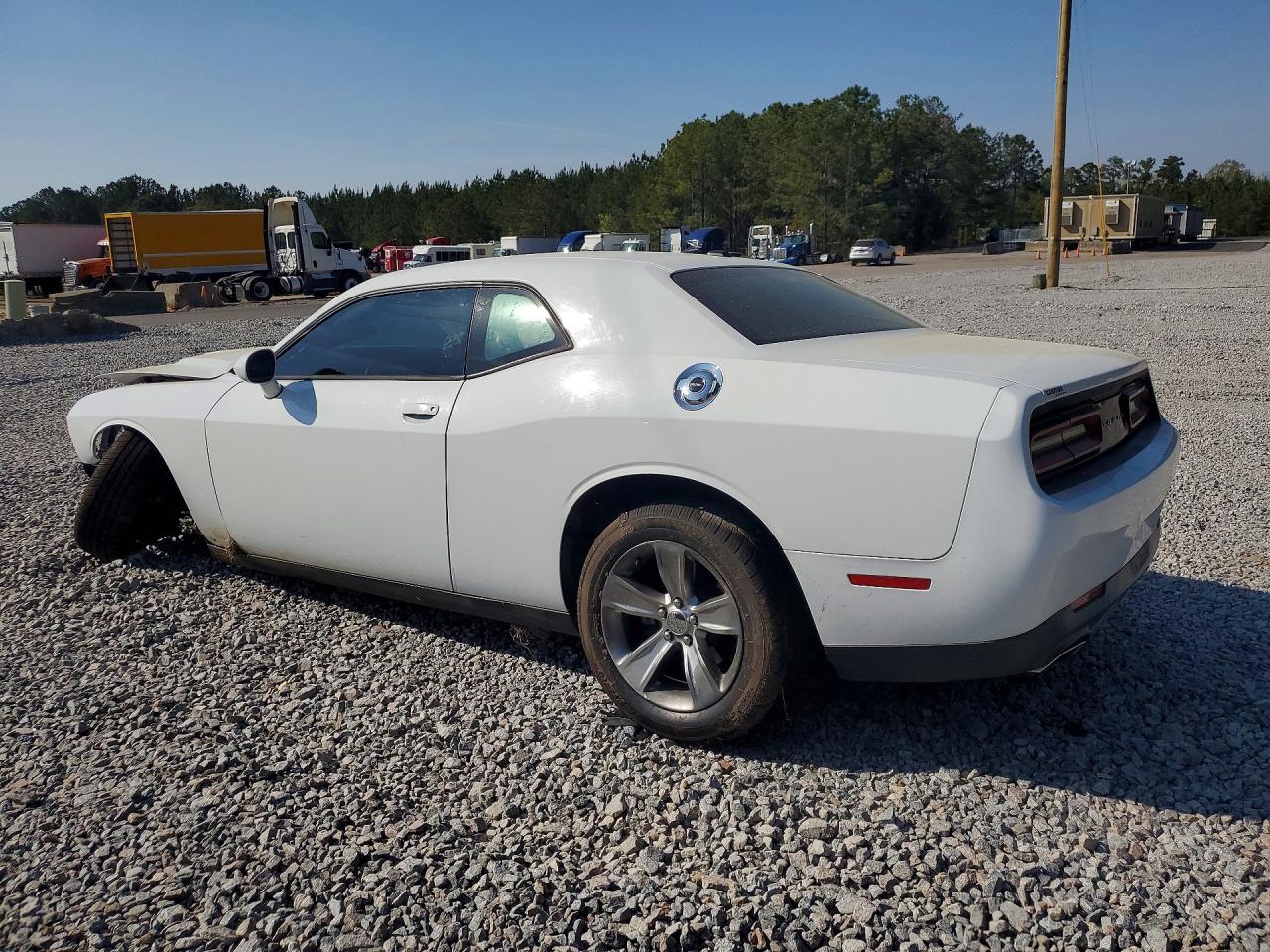 2015 Dodge Challenger Sxt White vin: 2C3CDZAG3FH720032