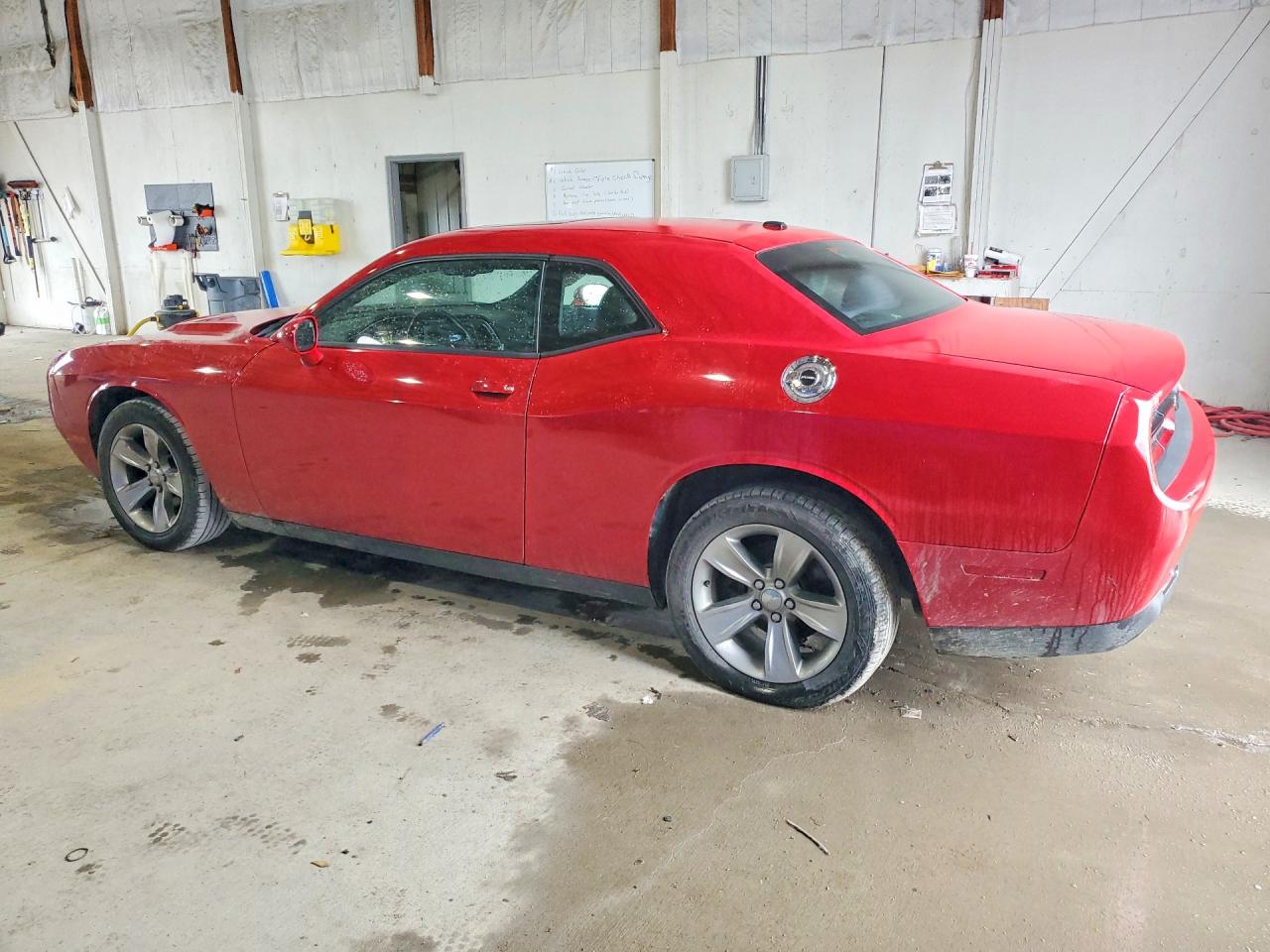 2015 Dodge Challenger Sxt Red vin: 2C3CDZAG3FH723612