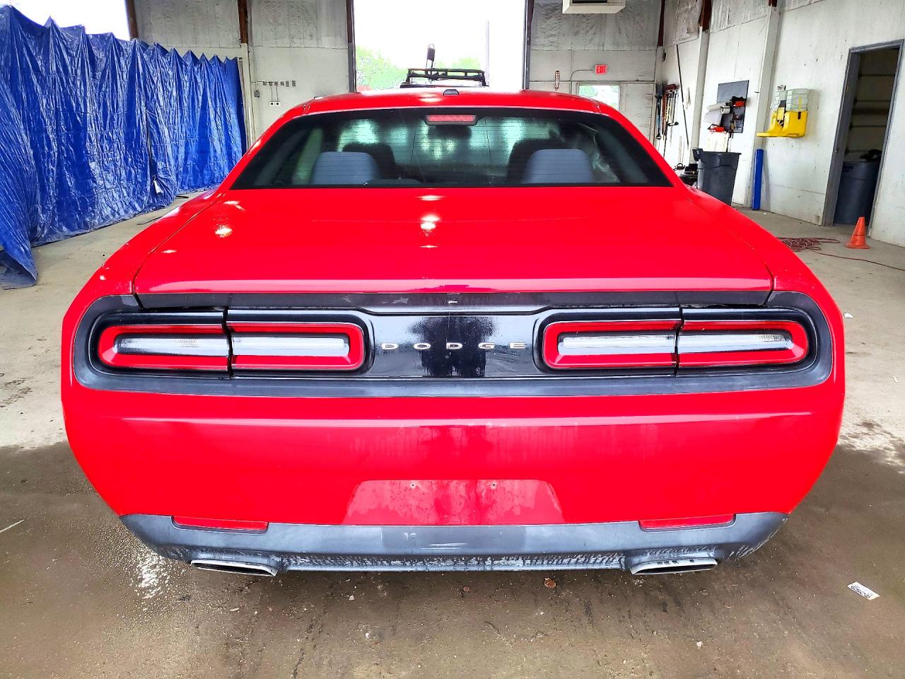 2015 Dodge Challenger Sxt Red vin: 2C3CDZAG3FH723612