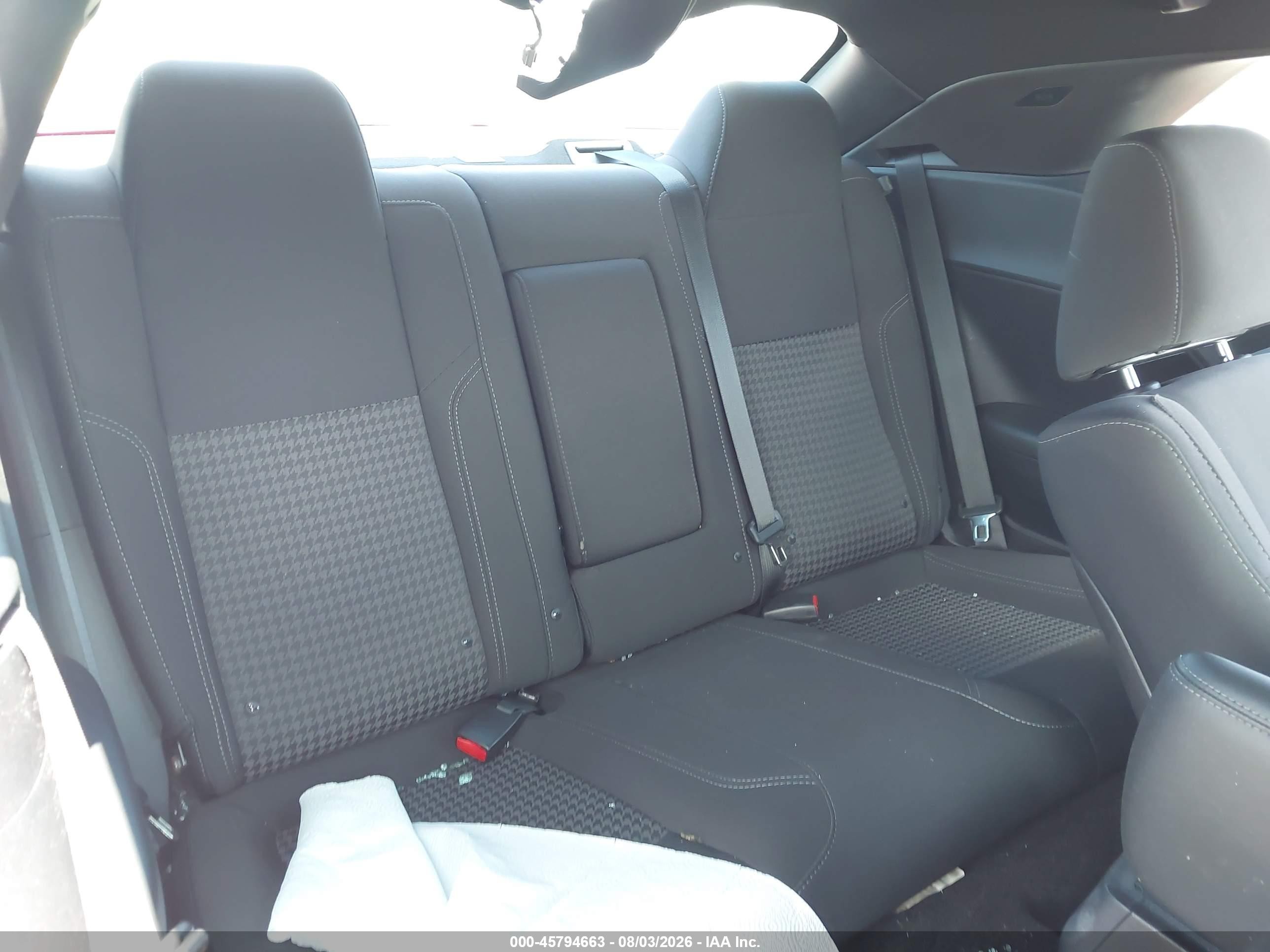 2015 Dodge Challenger Sxt Red vin: 2C3CDZAG3FH759087