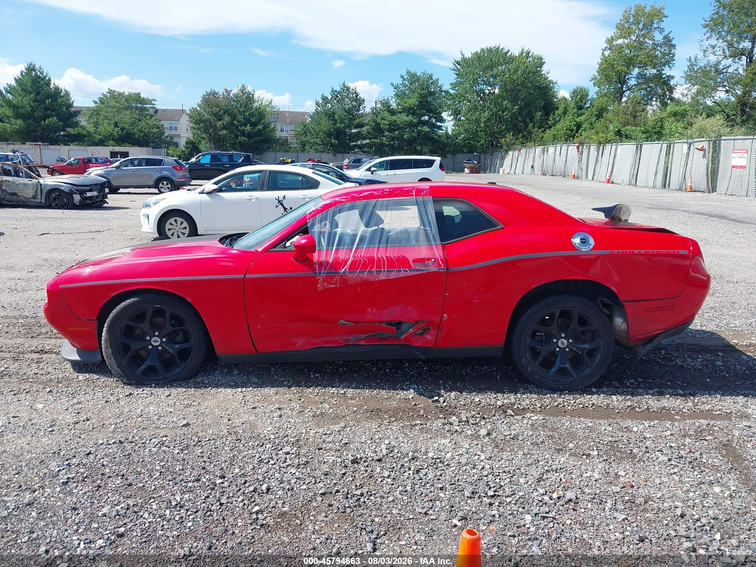 2015 Dodge Challenger Sxt Red vin: 2C3CDZAG3FH759087