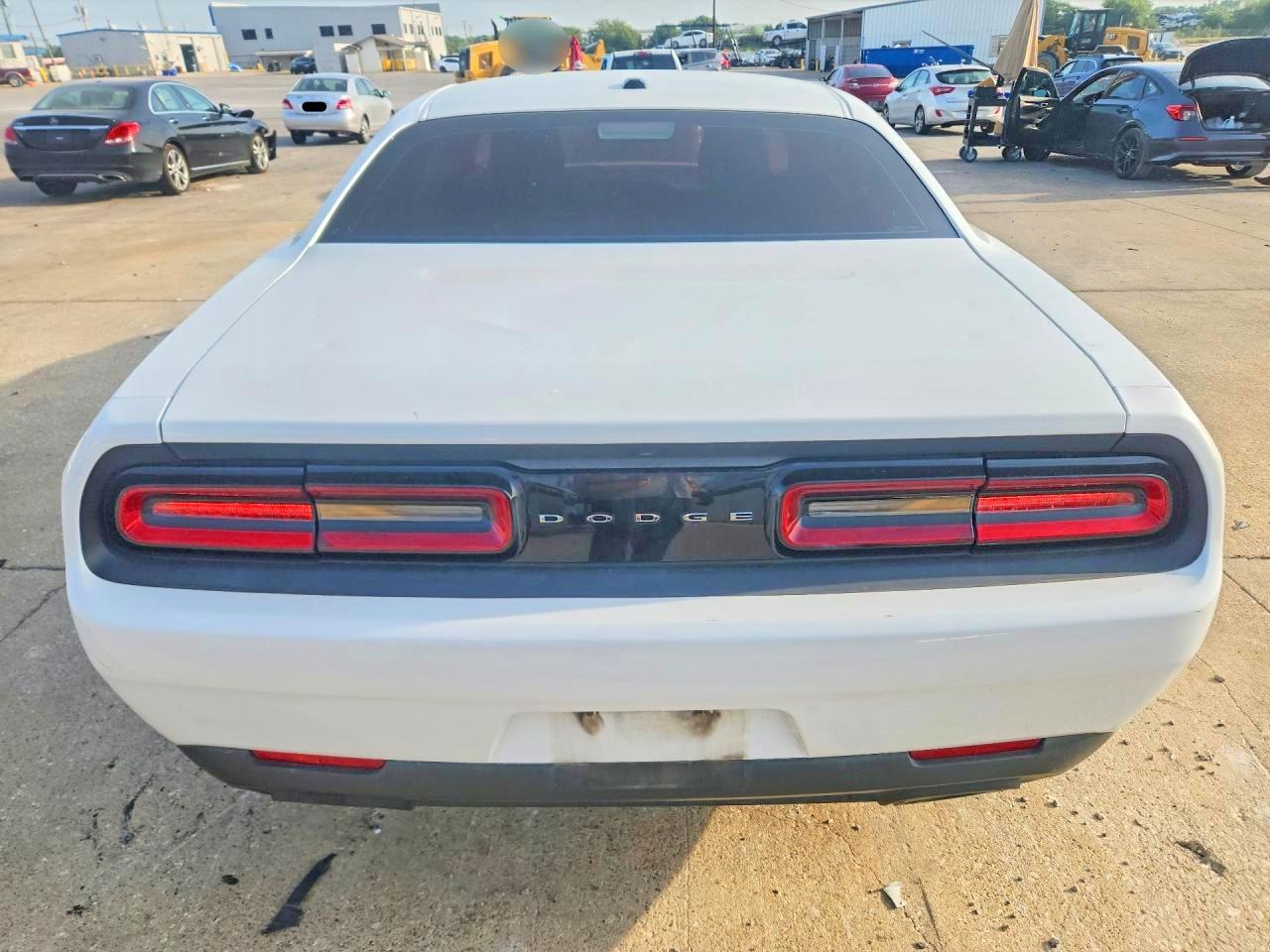 2015 Dodge Challenger Sxt White vin: 2C3CDZAG3FH816369