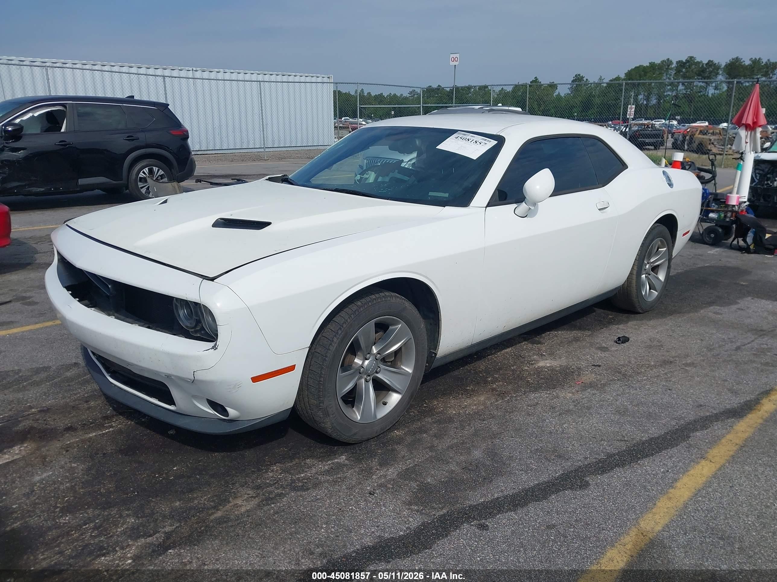 2015 Dodge Challenger Sxt White vin: 2C3CDZAG3FH822026