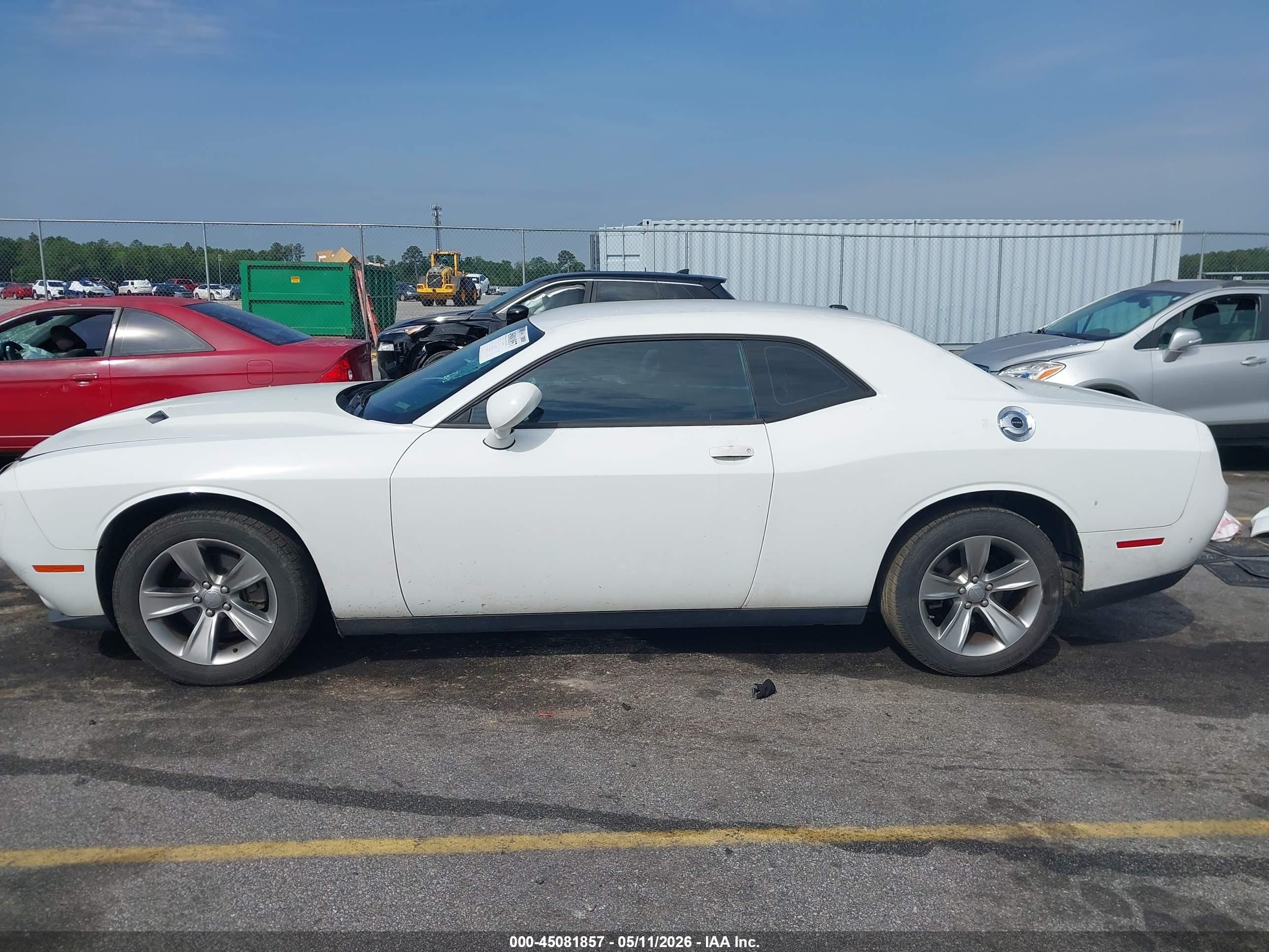 2015 Dodge Challenger Sxt White vin: 2C3CDZAG3FH822026