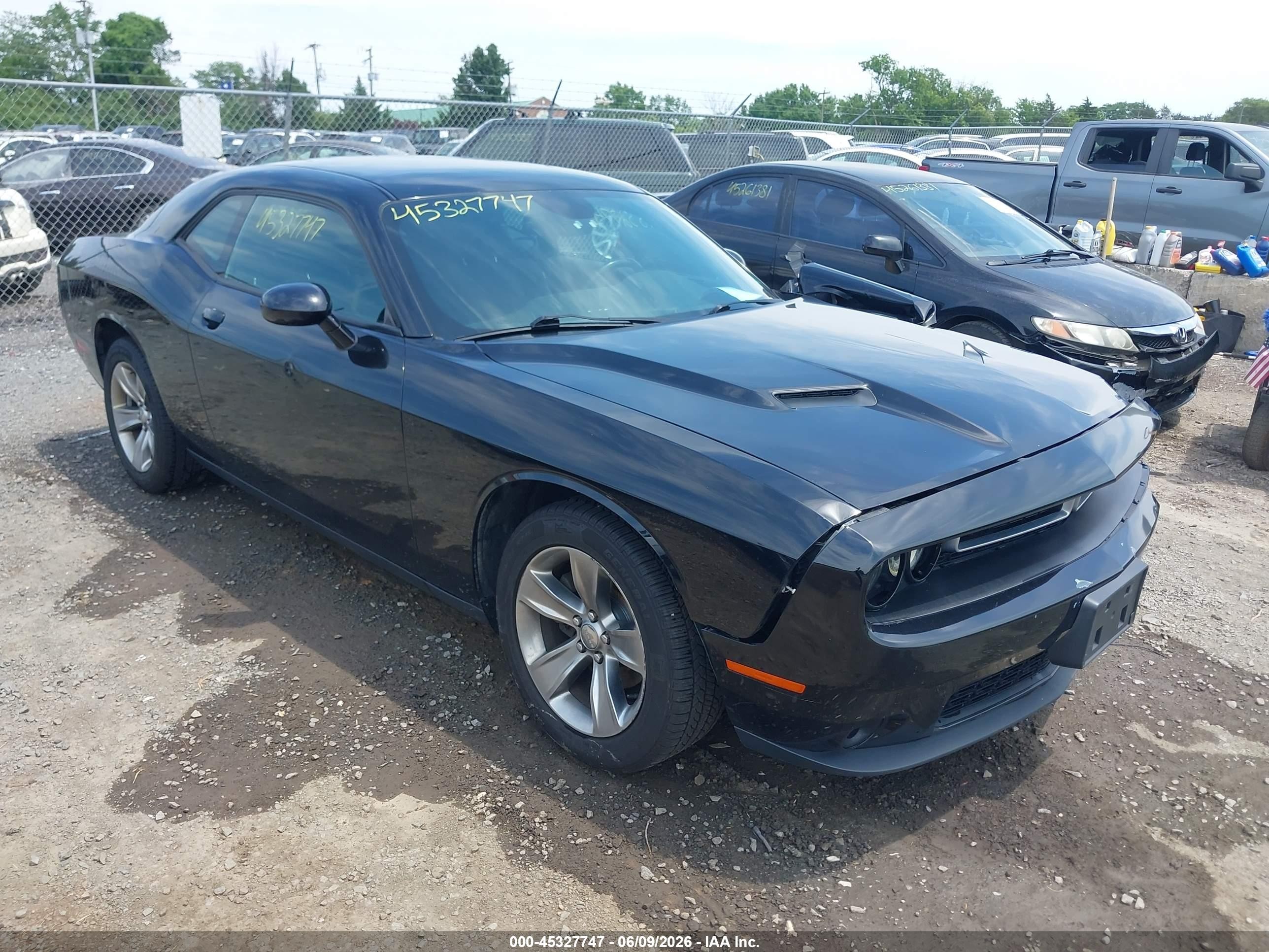 2015 Dodge Challenger Sxt Черный vin: 2C3CDZAG3FH877642