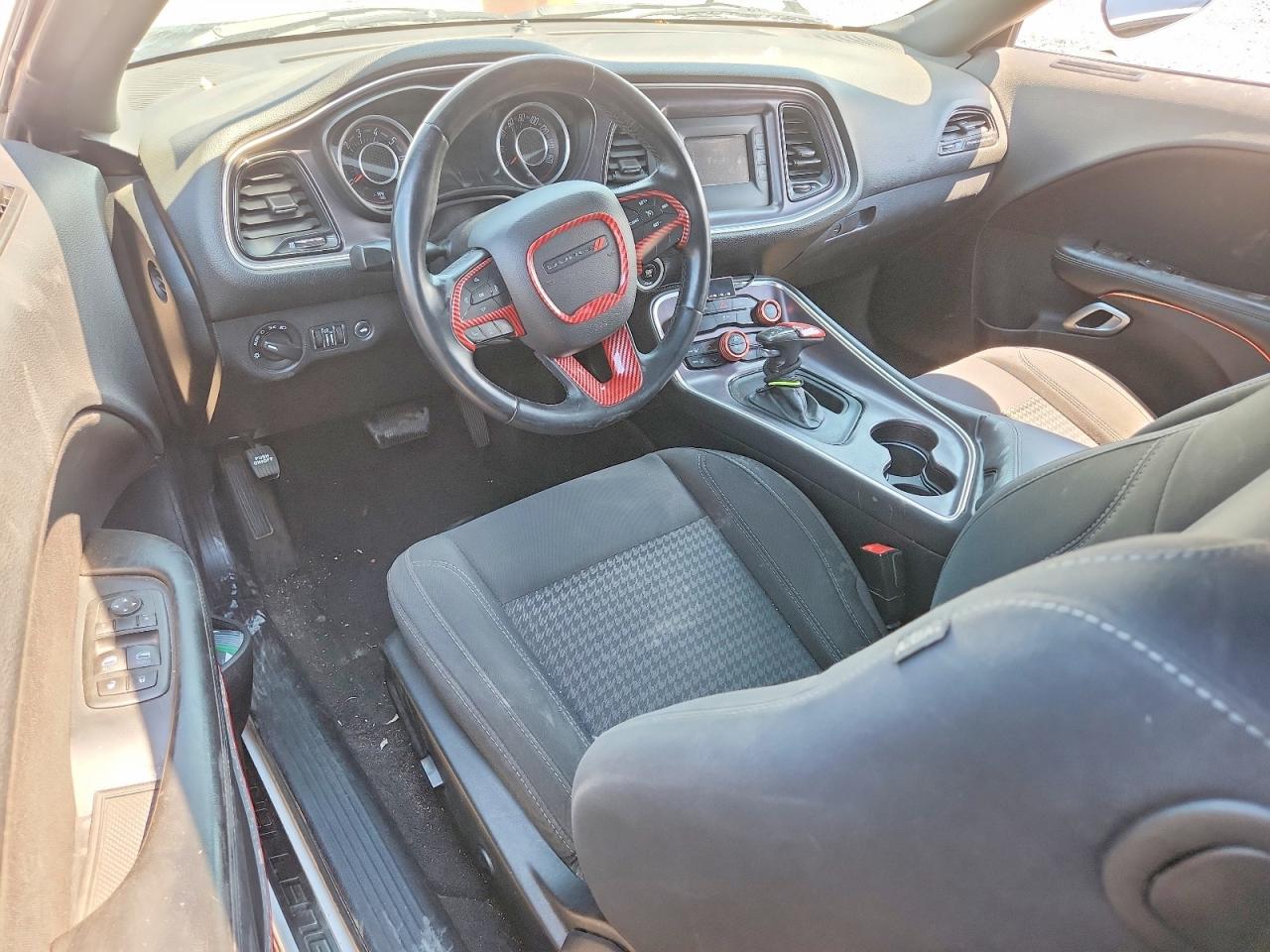 2015 Dodge Challenger Sxt White vin: 2C3CDZAG3FH909778
