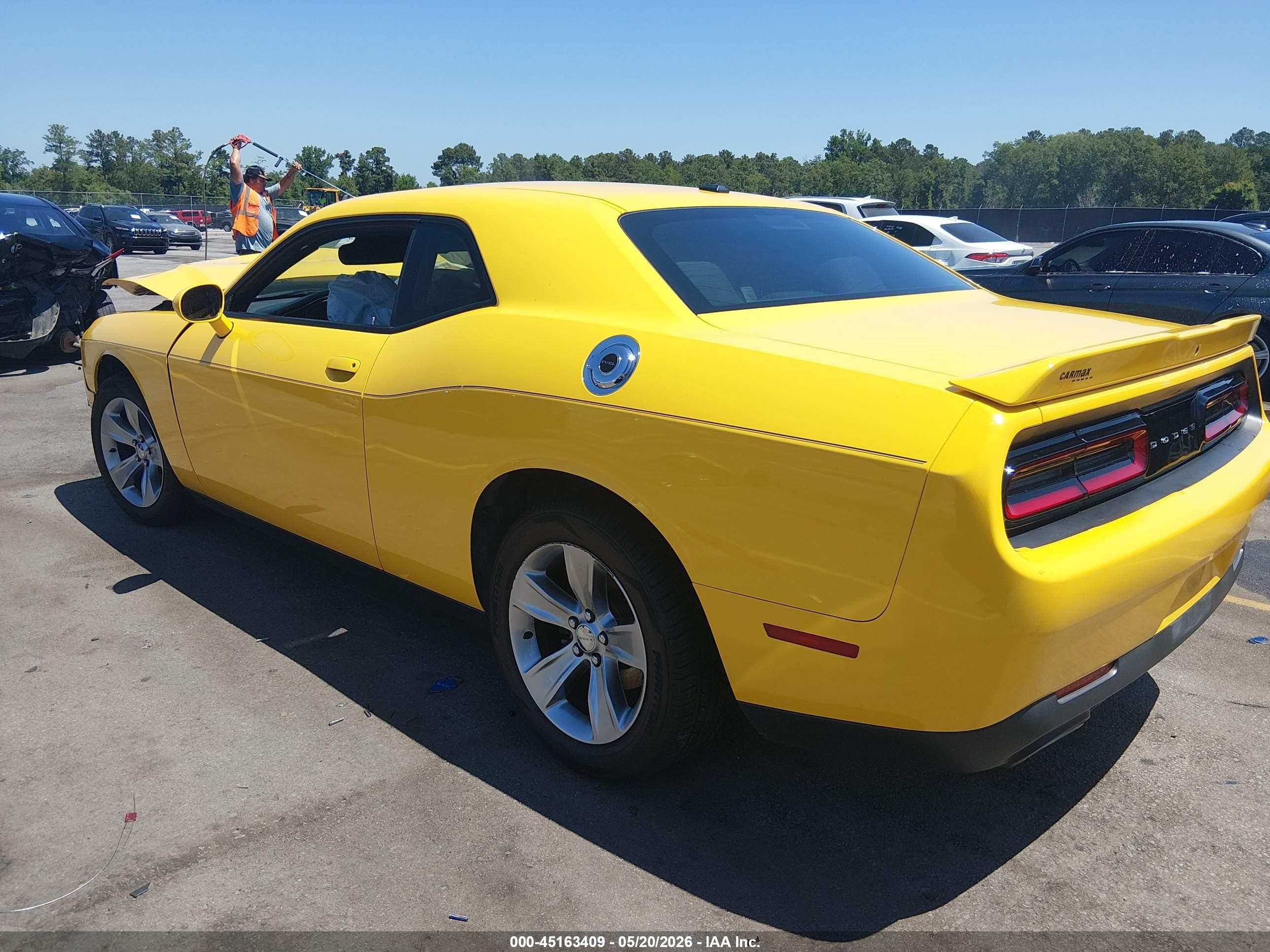 2018 Dodge Challenger Sxt Yellow vin: 2C3CDZAG3JH232868