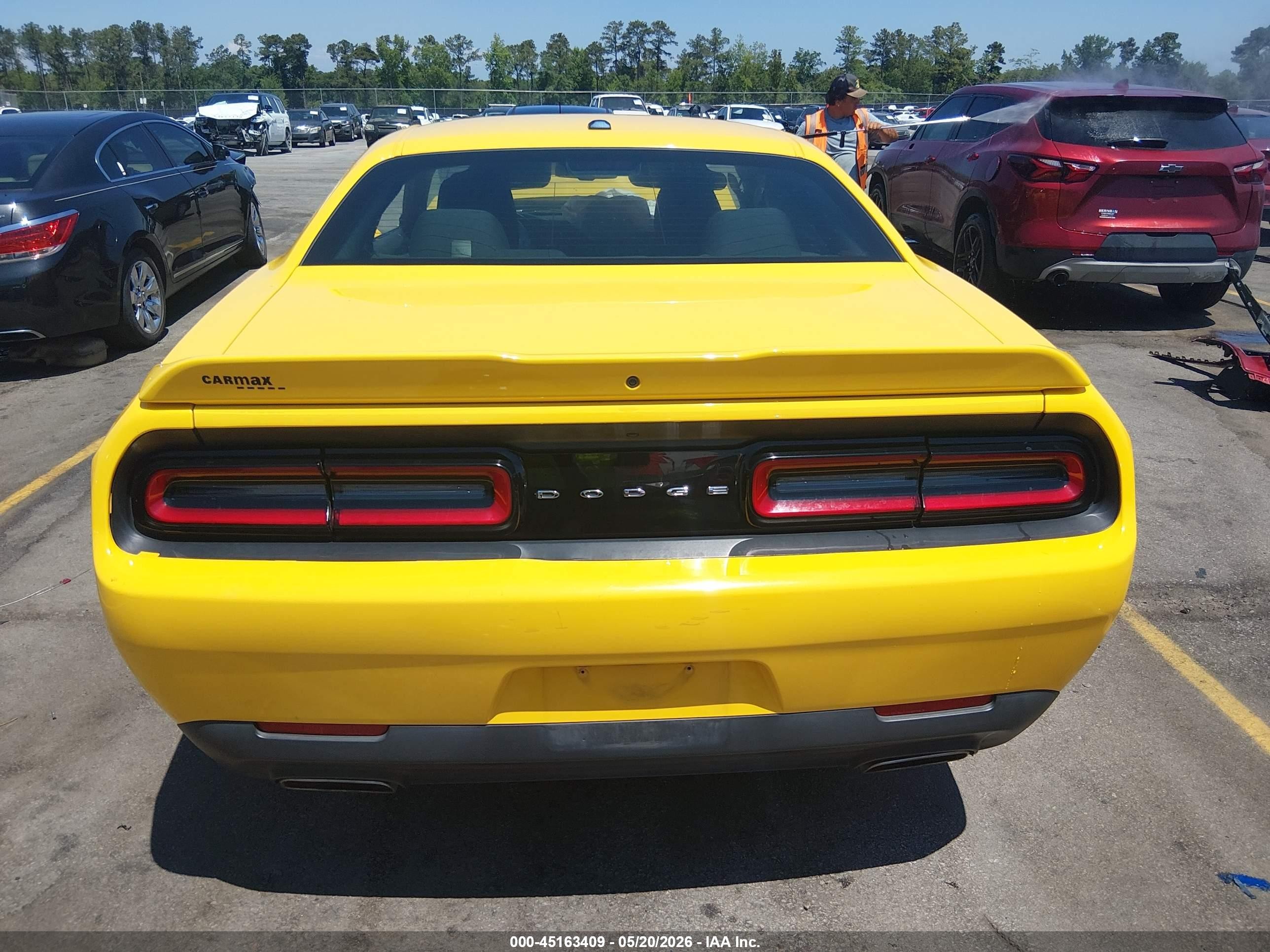 2018 Dodge Challenger Sxt Yellow vin: 2C3CDZAG3JH232868