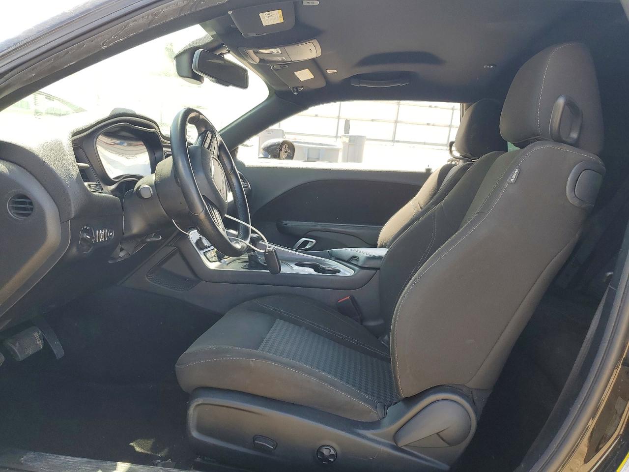 2020 Dodge Challenger Sxt Черный vin: 2C3CDZAG3LH214857