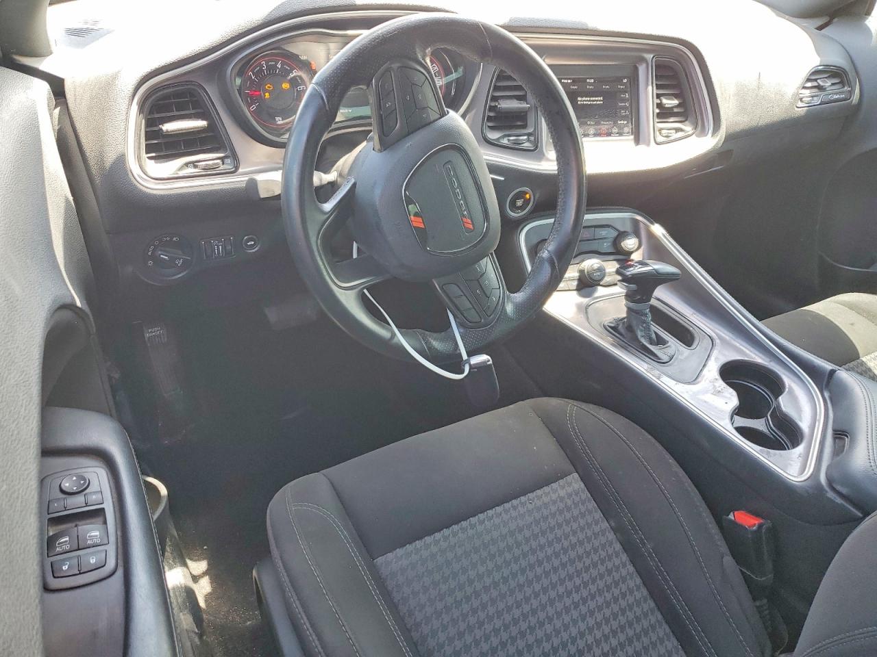 2020 Dodge Challenger Sxt Черный vin: 2C3CDZAG3LH214857