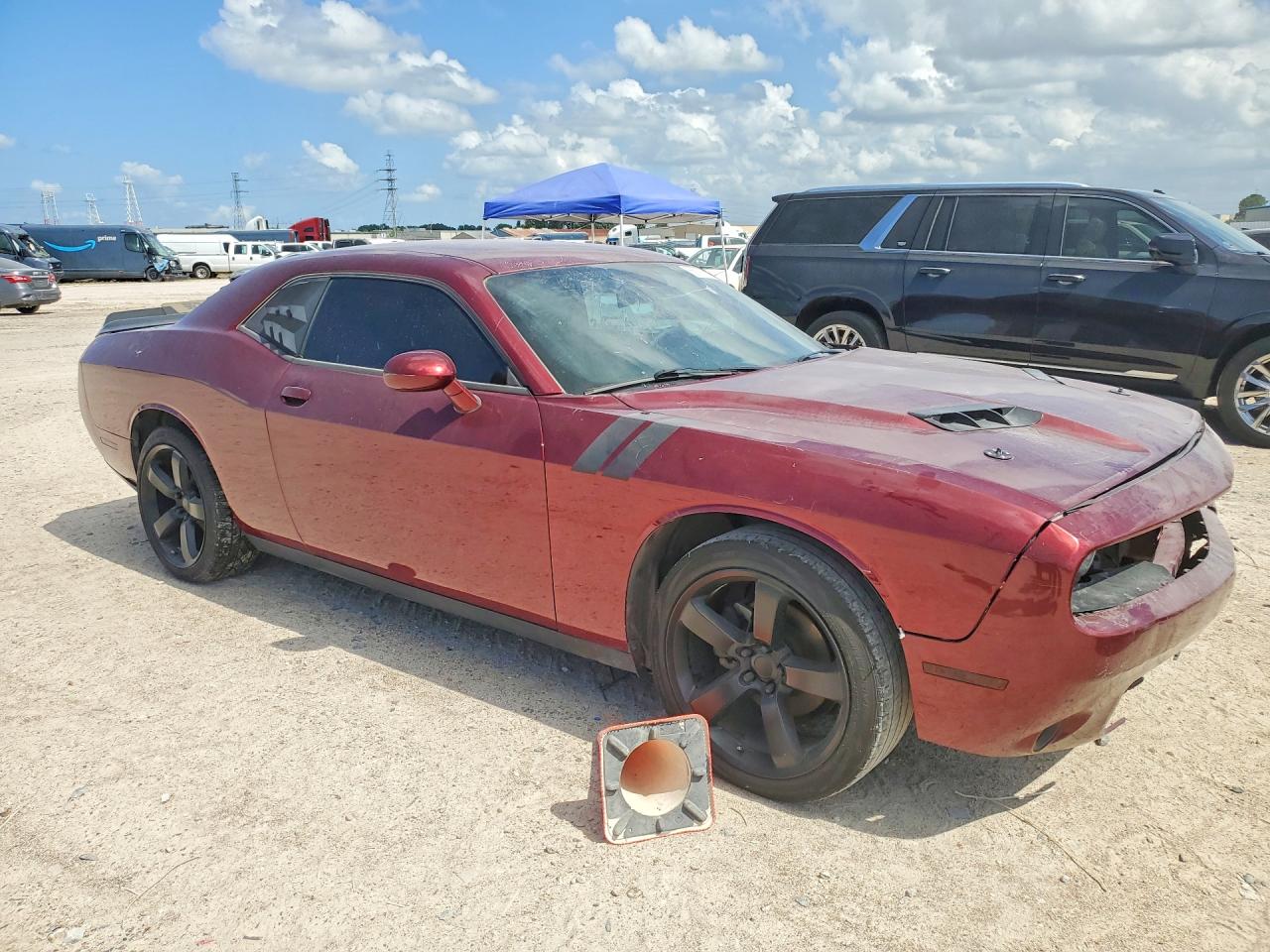 2021 Dodge Challenger Sxt Maroon vin: 2C3CDZAG3MH564393
