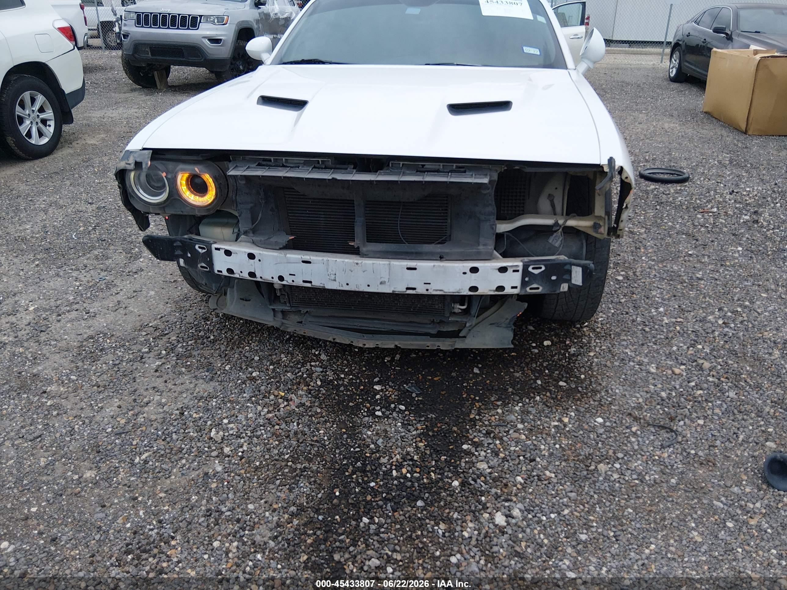 2015 Dodge Challenger Sxt White vin: 2C3CDZAG4FH712277