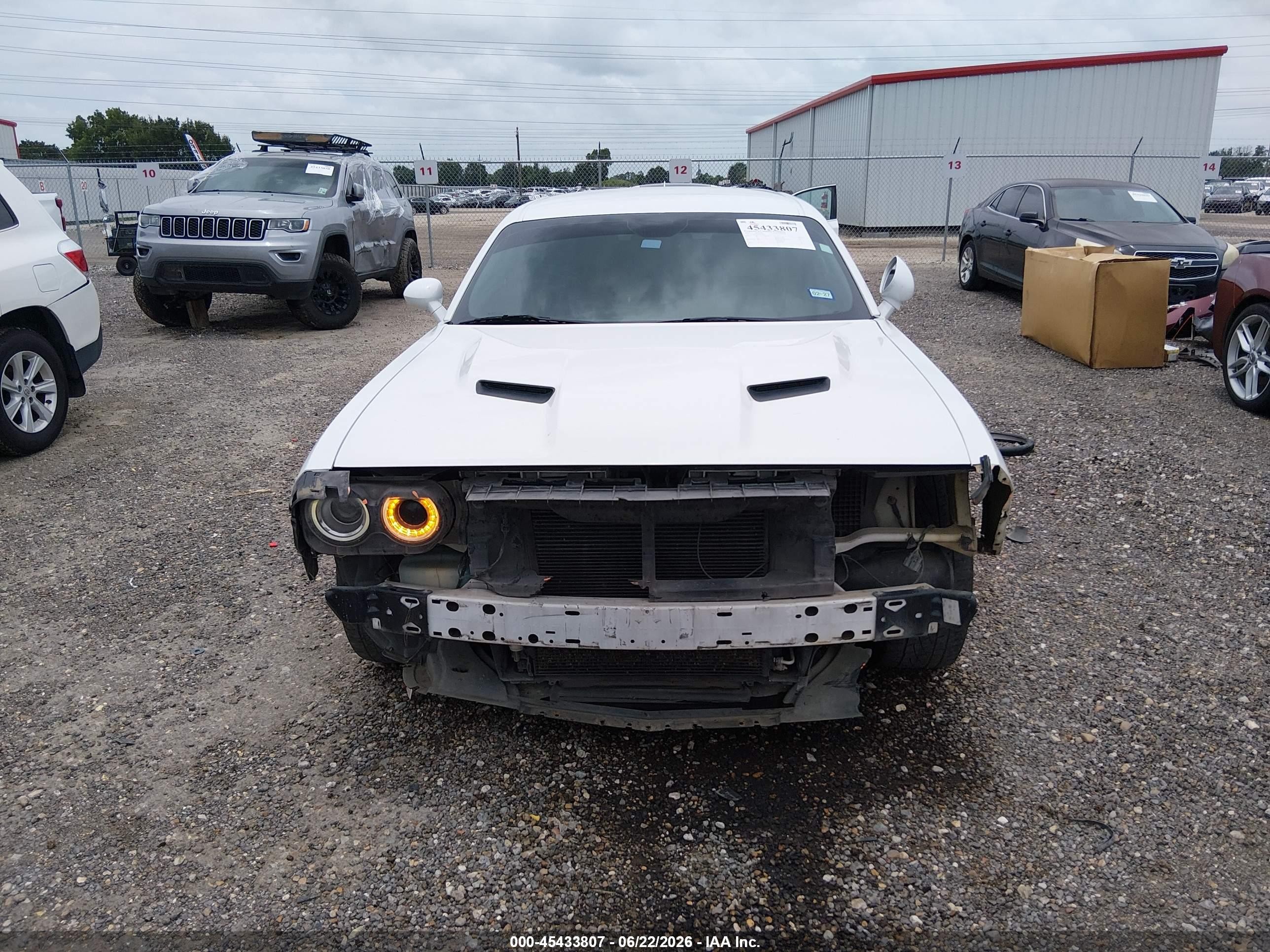 2015 Dodge Challenger Sxt White vin: 2C3CDZAG4FH712277