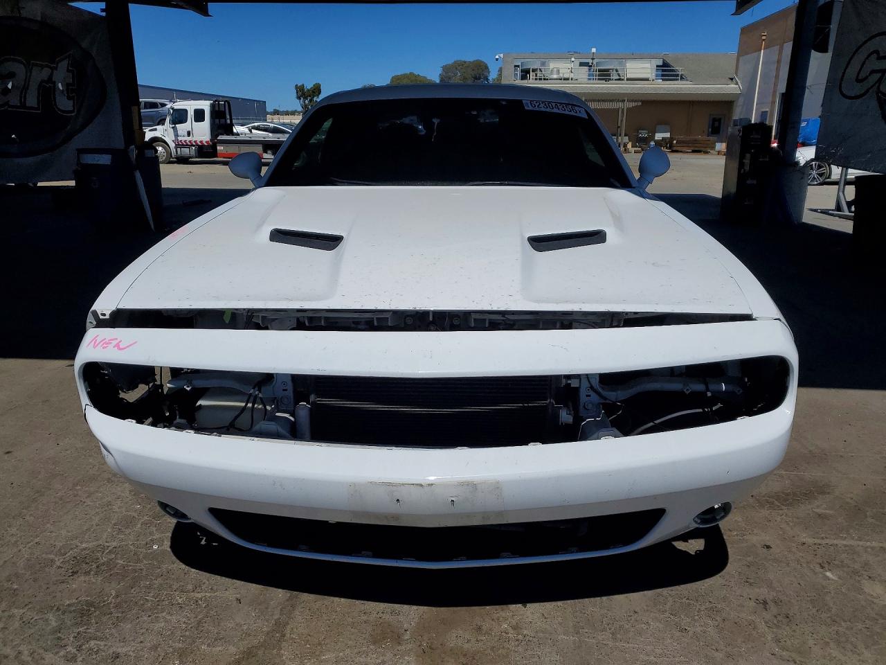 2015 Dodge Challenger Sxt White vin: 2C3CDZAG4FH740306