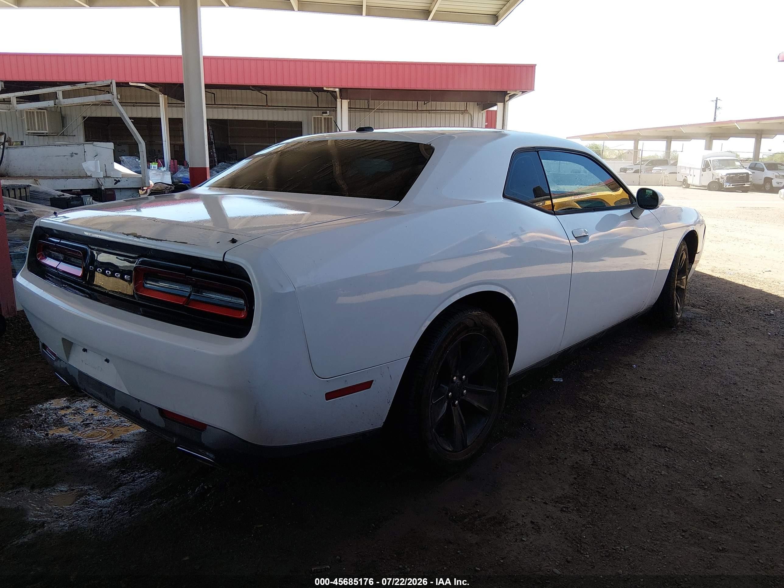 2015 Dodge Challenger Sxt White vin: 2C3CDZAG4FH821421